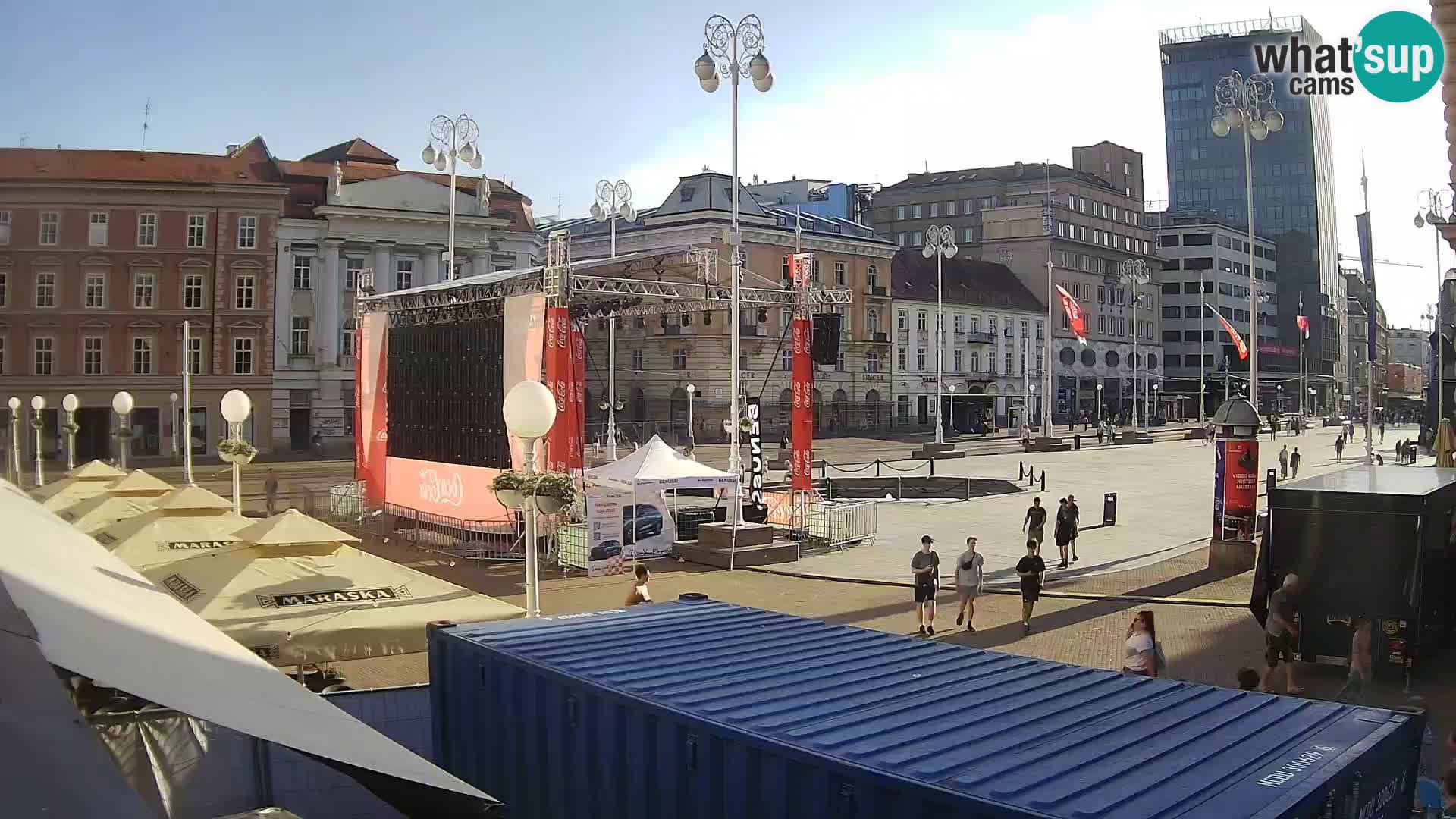 Zagreb spletna kamera trg Bana Jelačića