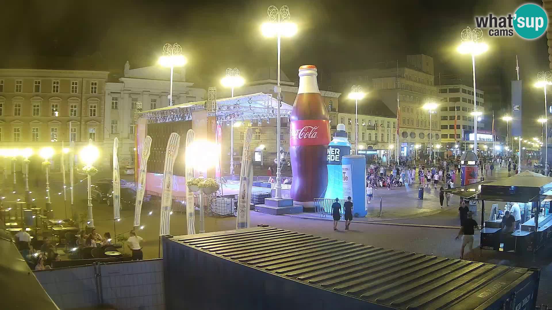 Zagreb Live Webcam – Bana Jelačić square