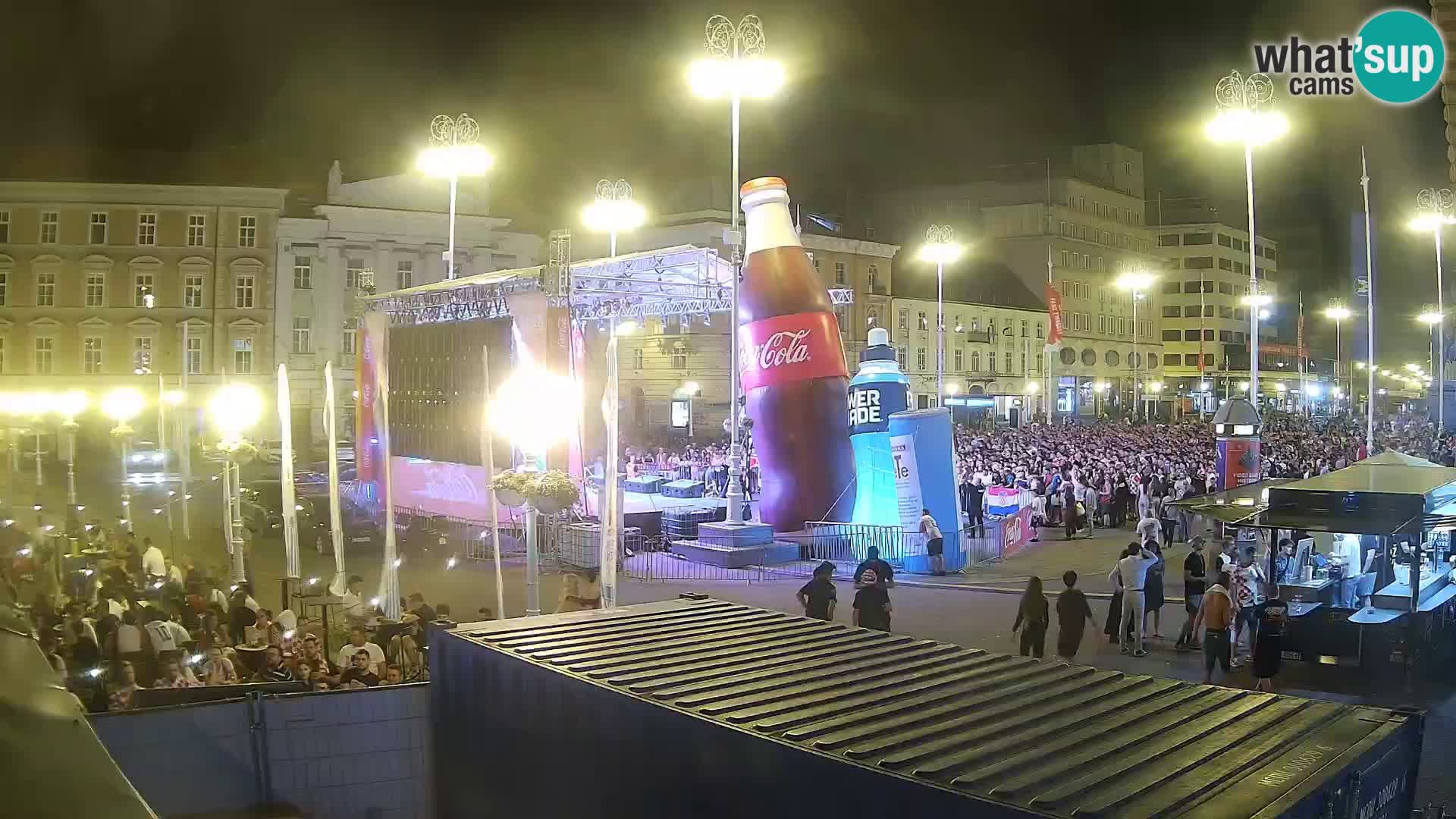 Zagreb Live Webcam – Bana Jelačić square