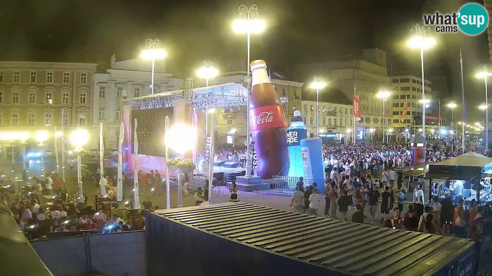 Zagreb Live Webcam – Bana Jelačić square