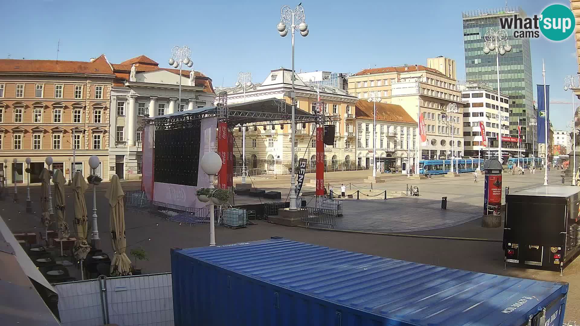 Zagreb Live Webcam – Bana Jelačić square