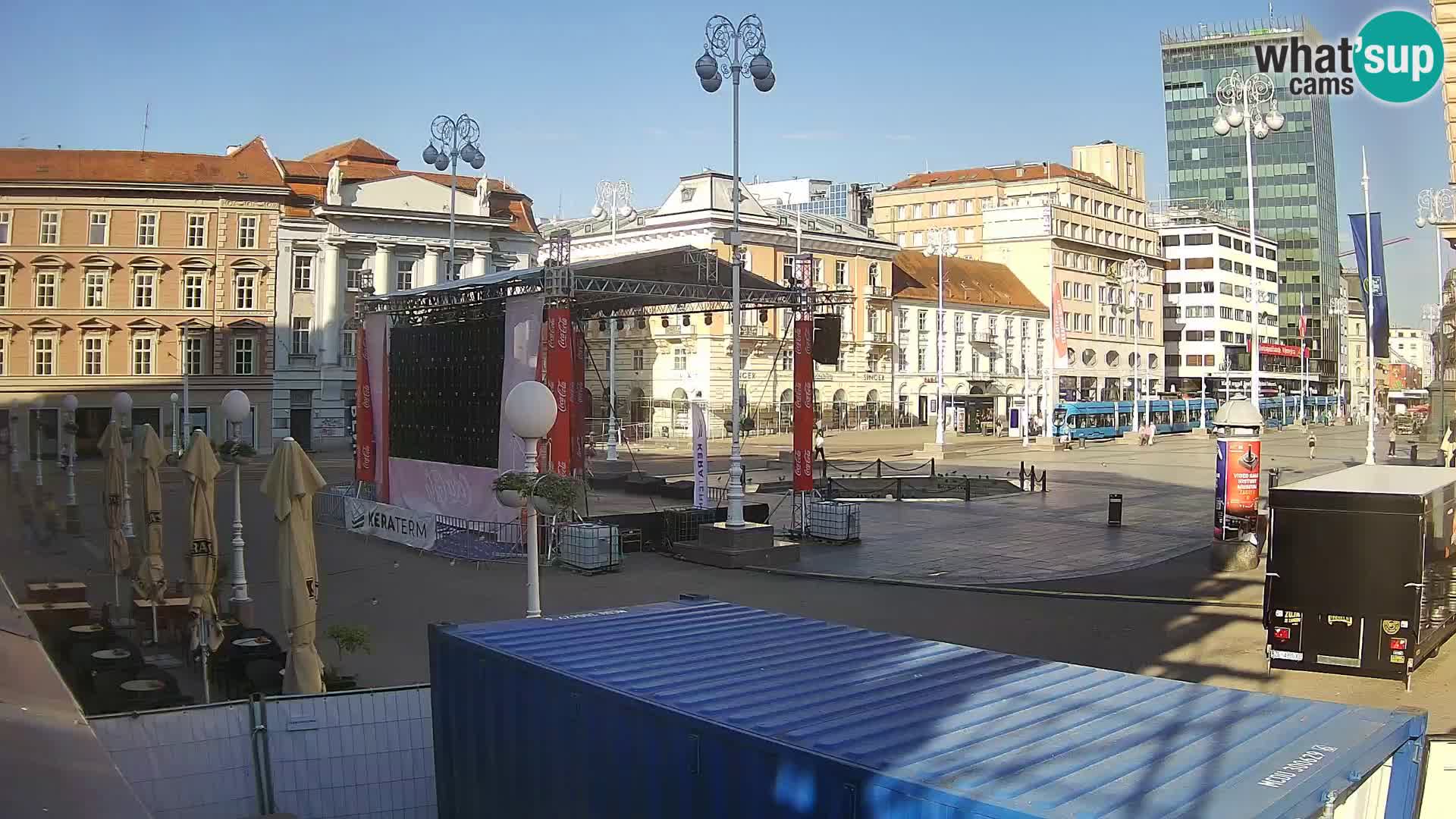 Zagreb Live Webcam – Bana Jelačić square