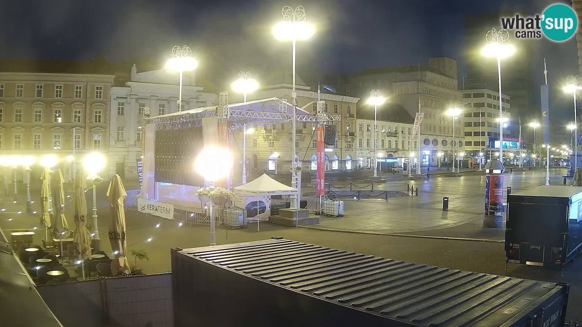Zagreb Live Webcam – Bana Jelačić square