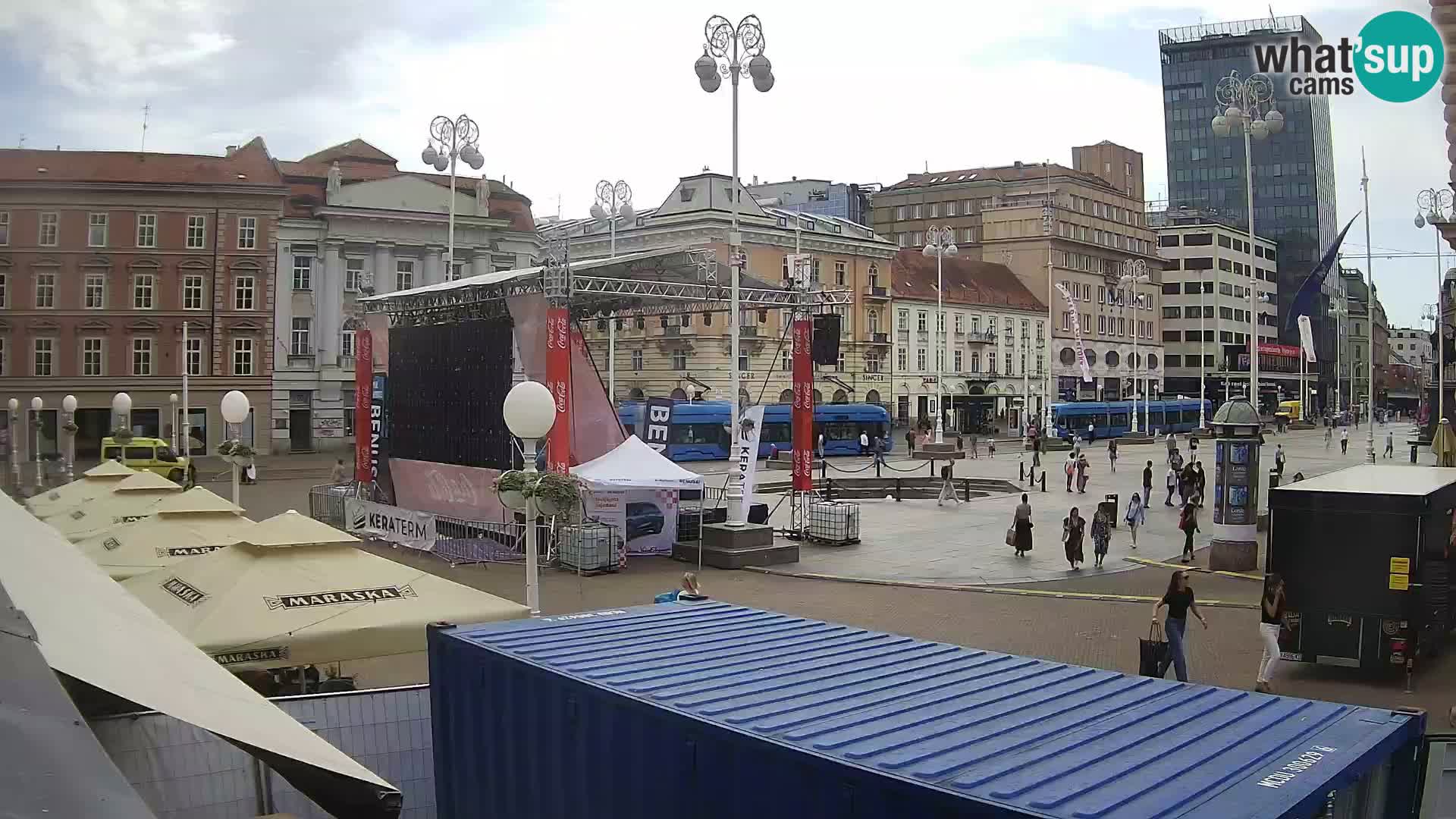 Zagreb Live Webcam – Bana Jelačić square