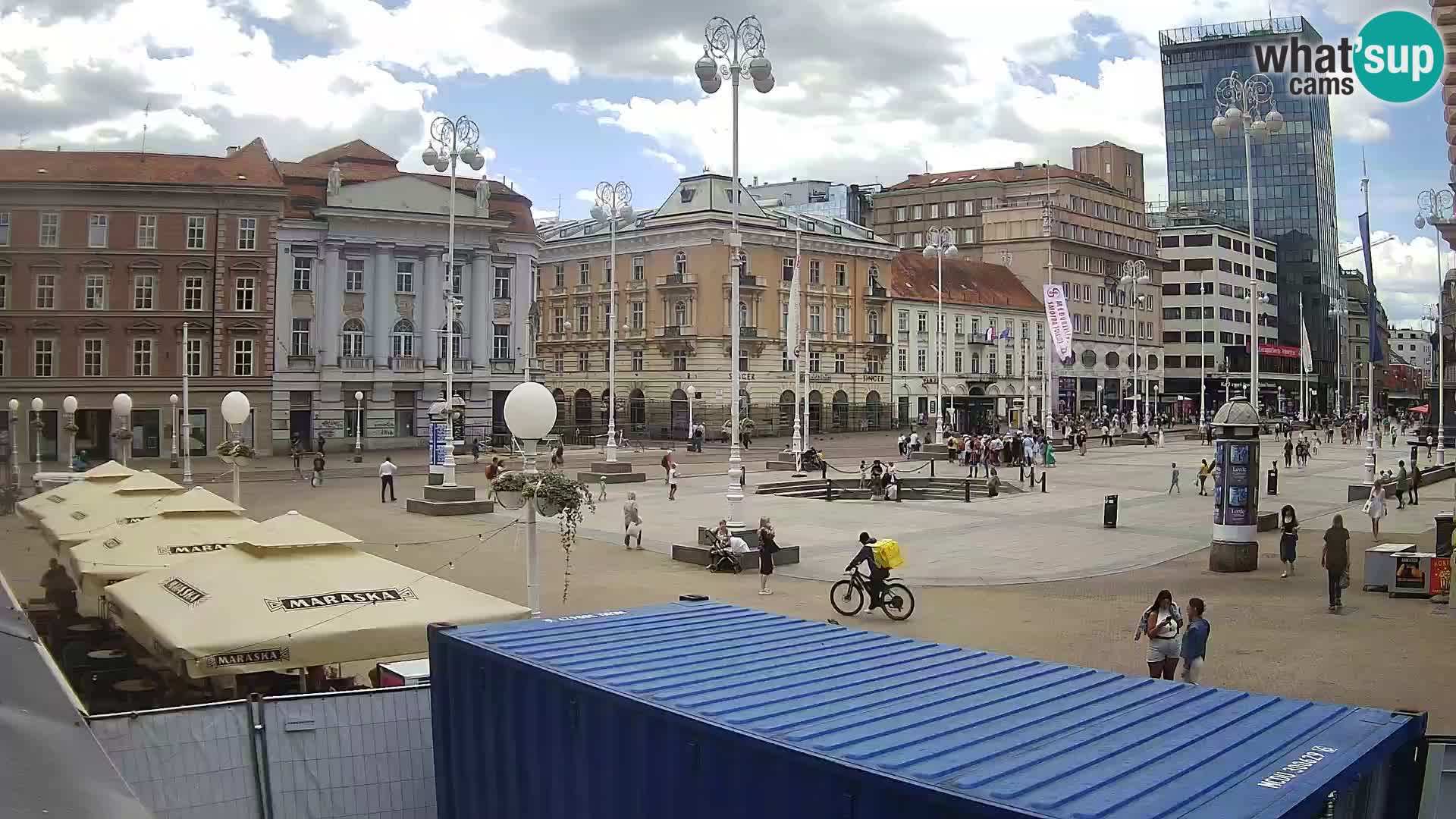 Zagreb Live Webcam – Bana Jelačić square