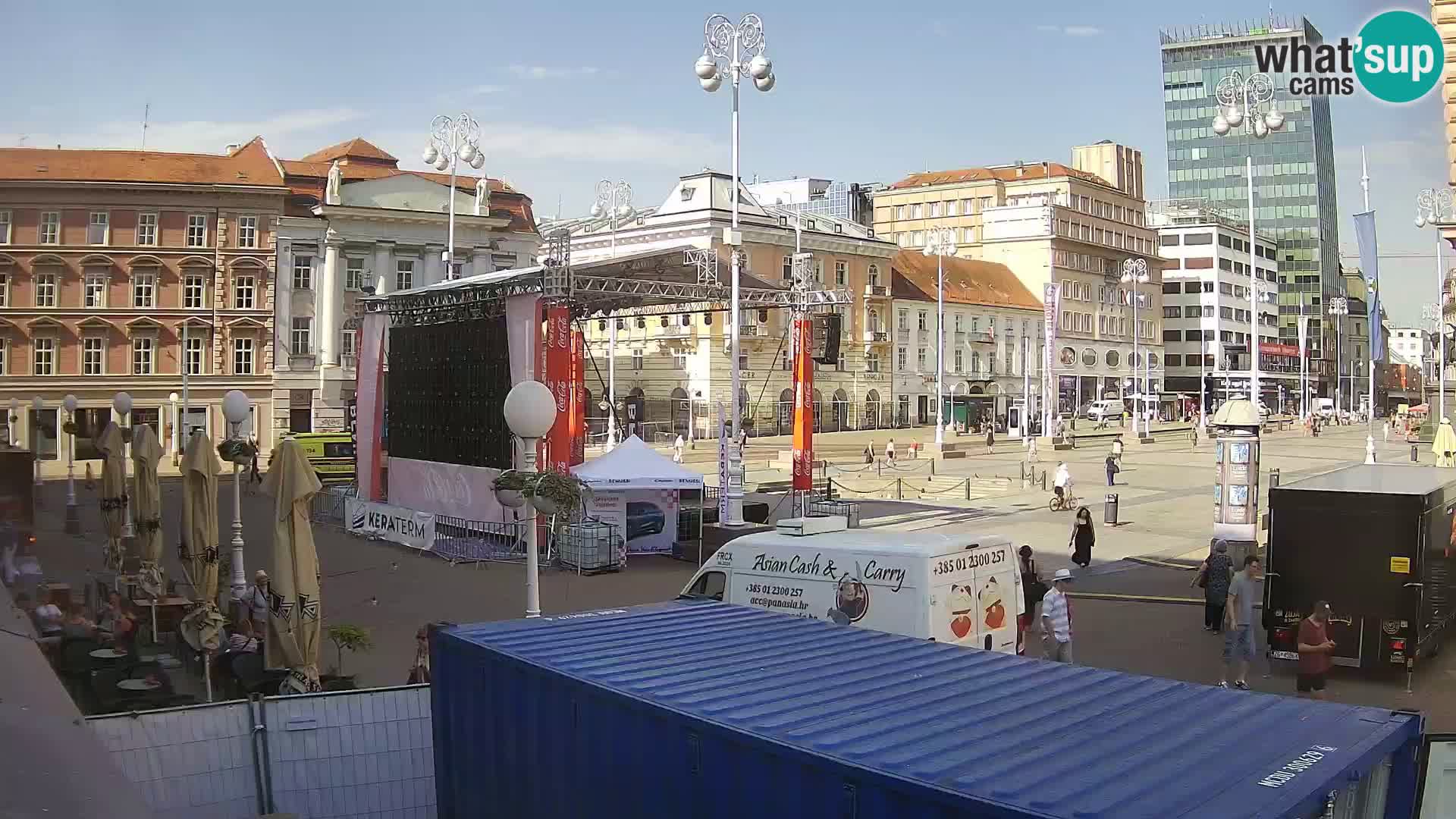 Zagreb Live Webcam – Bana Jelačić square