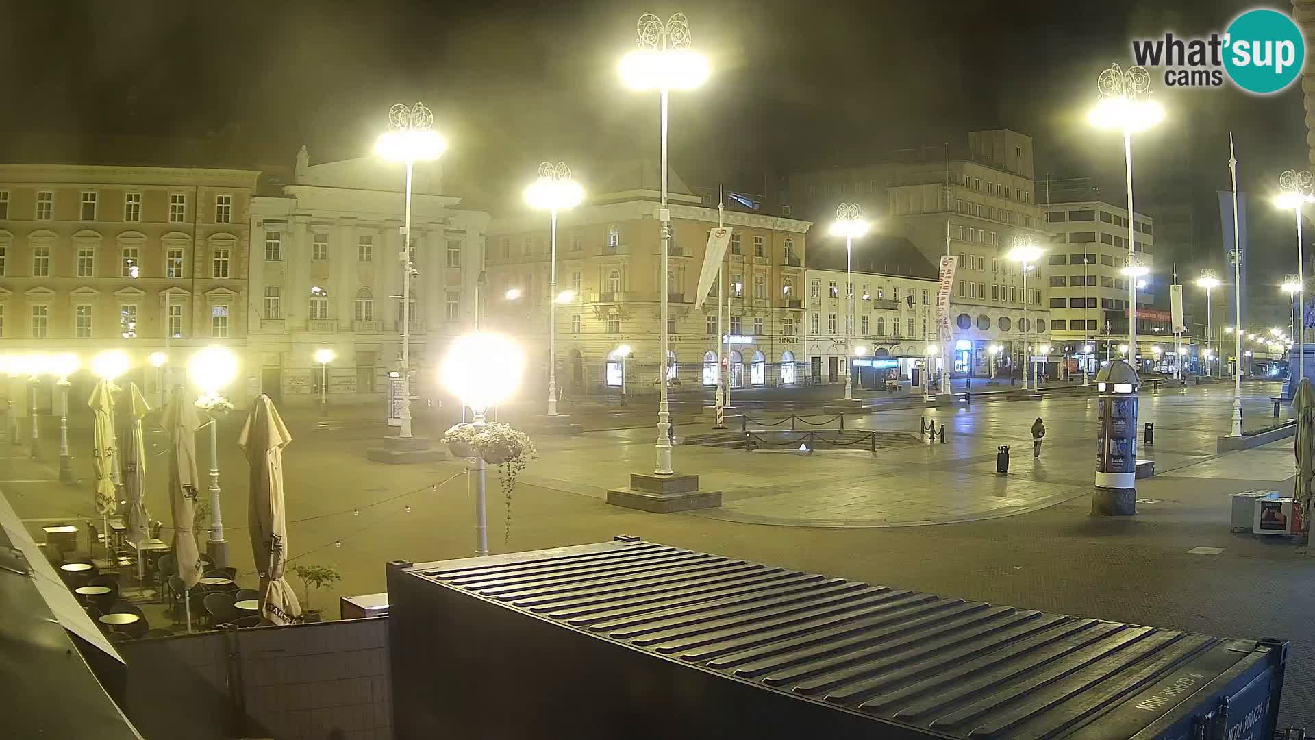 Zagreb Live Webcam – Bana Jelačić square