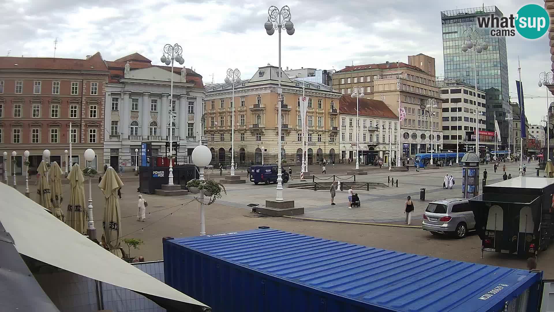 Zagreb spletna kamera trg Bana Jelačića