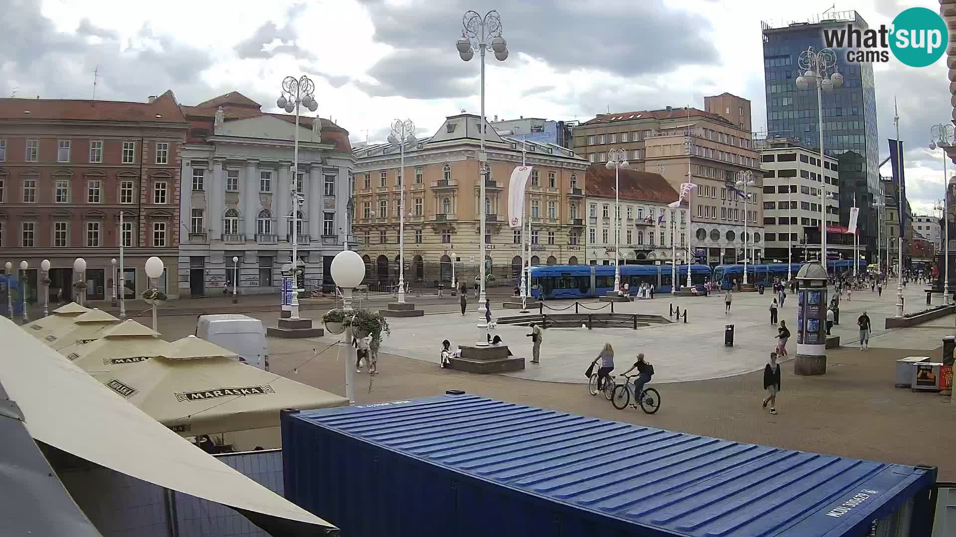 Zagreb Live Webcam – Bana Jelačić square