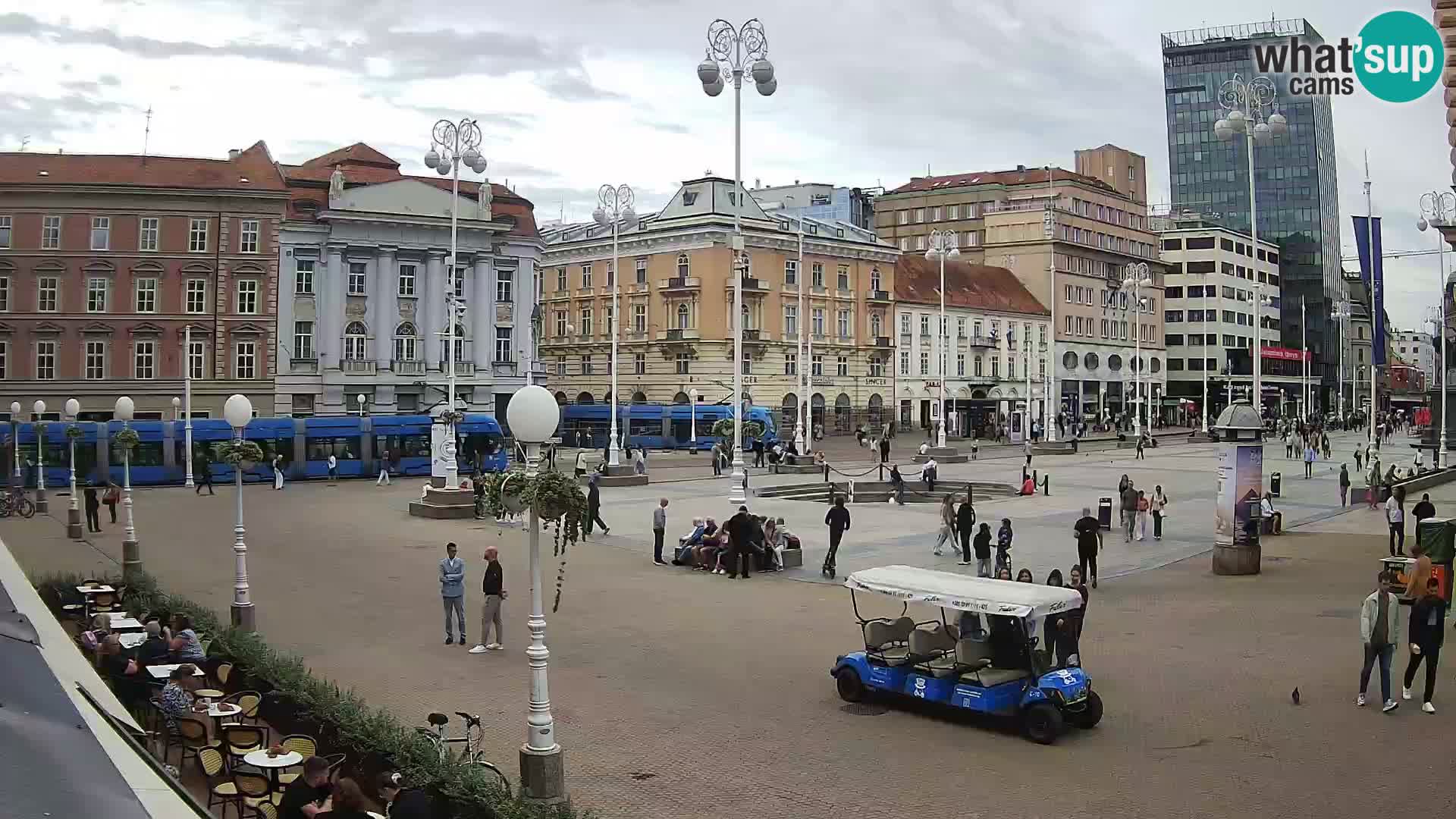 Zagreb Live Webcam – Bana Jelačić square