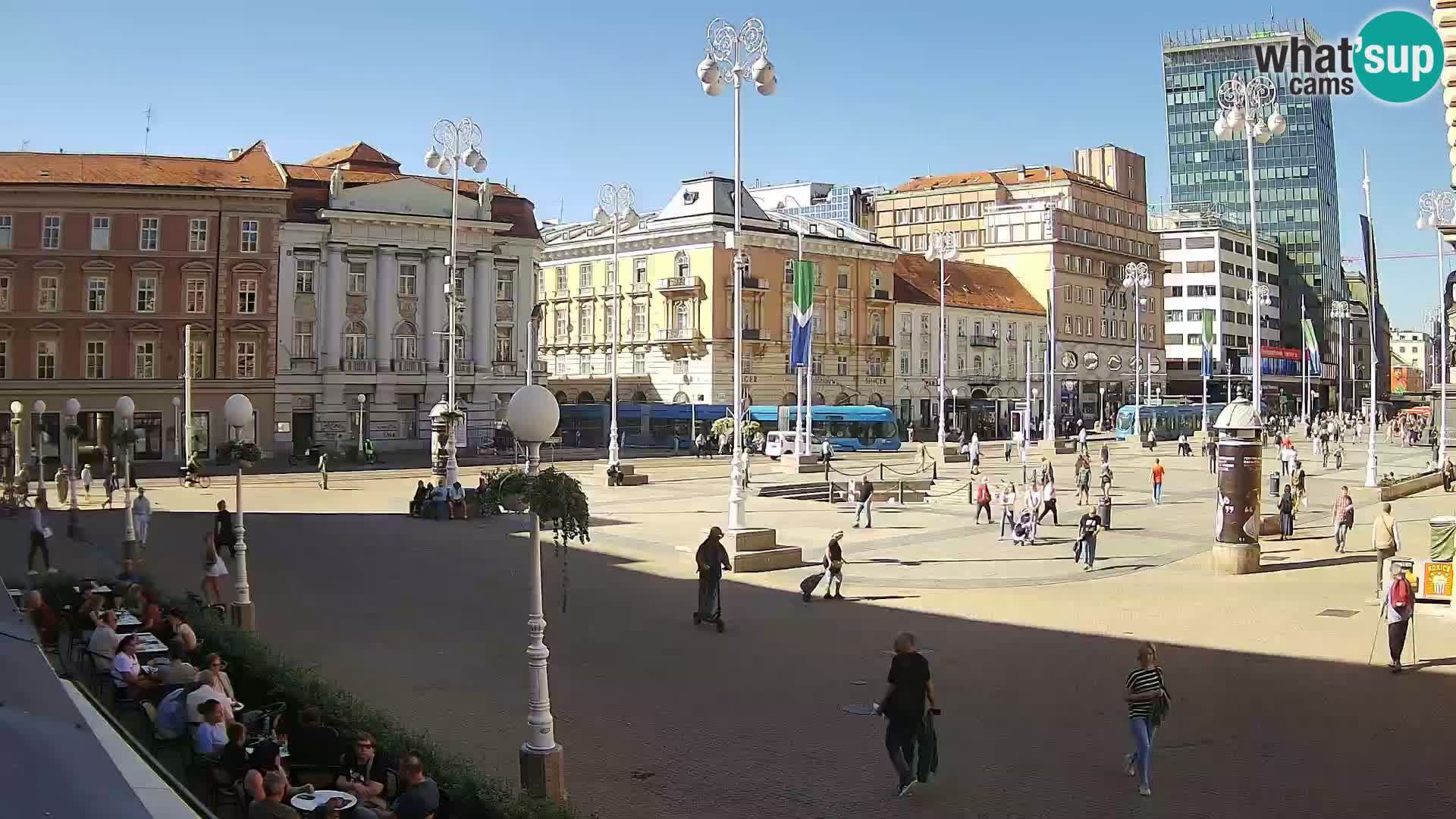Zagreb Live Webcam – Bana Jelačić square