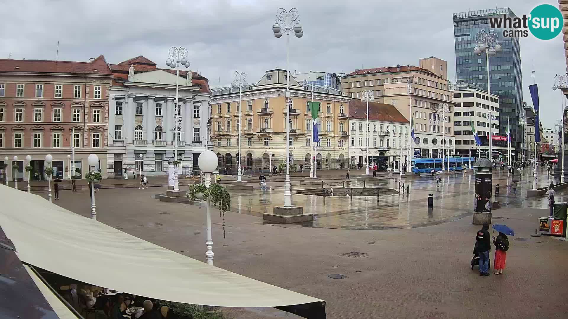 Zagreb Live Webcam – Bana Jelačić square