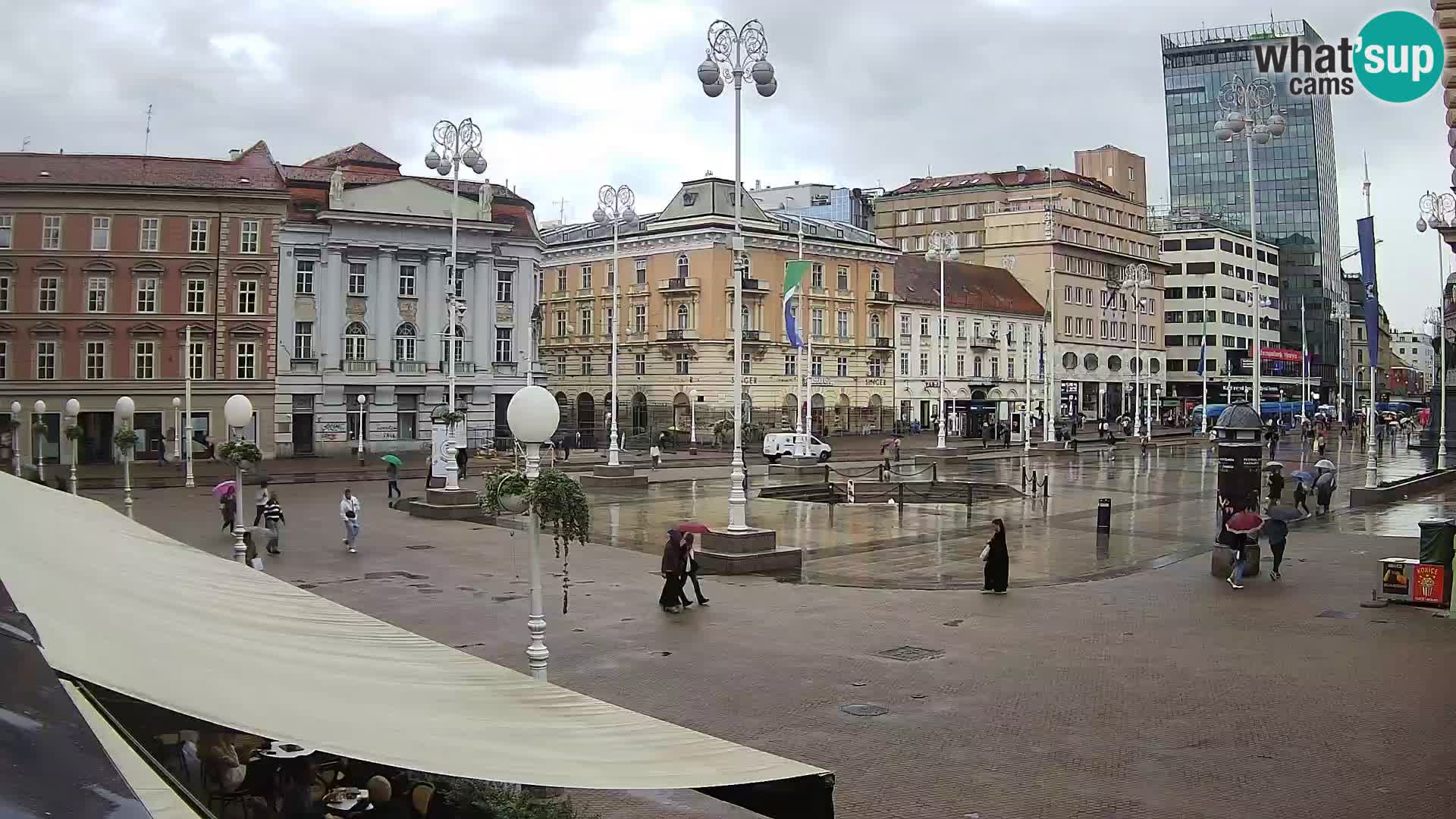 Zagreb Live Webcam – Bana Jelačić square