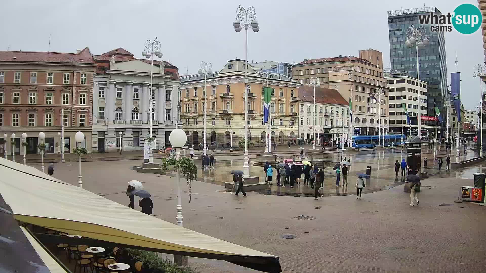 Zagreb Live Webcam – Bana Jelačić square