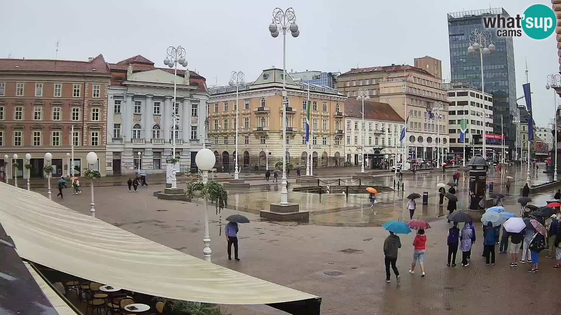 Zagreb Live Webcam – Bana Jelačić square
