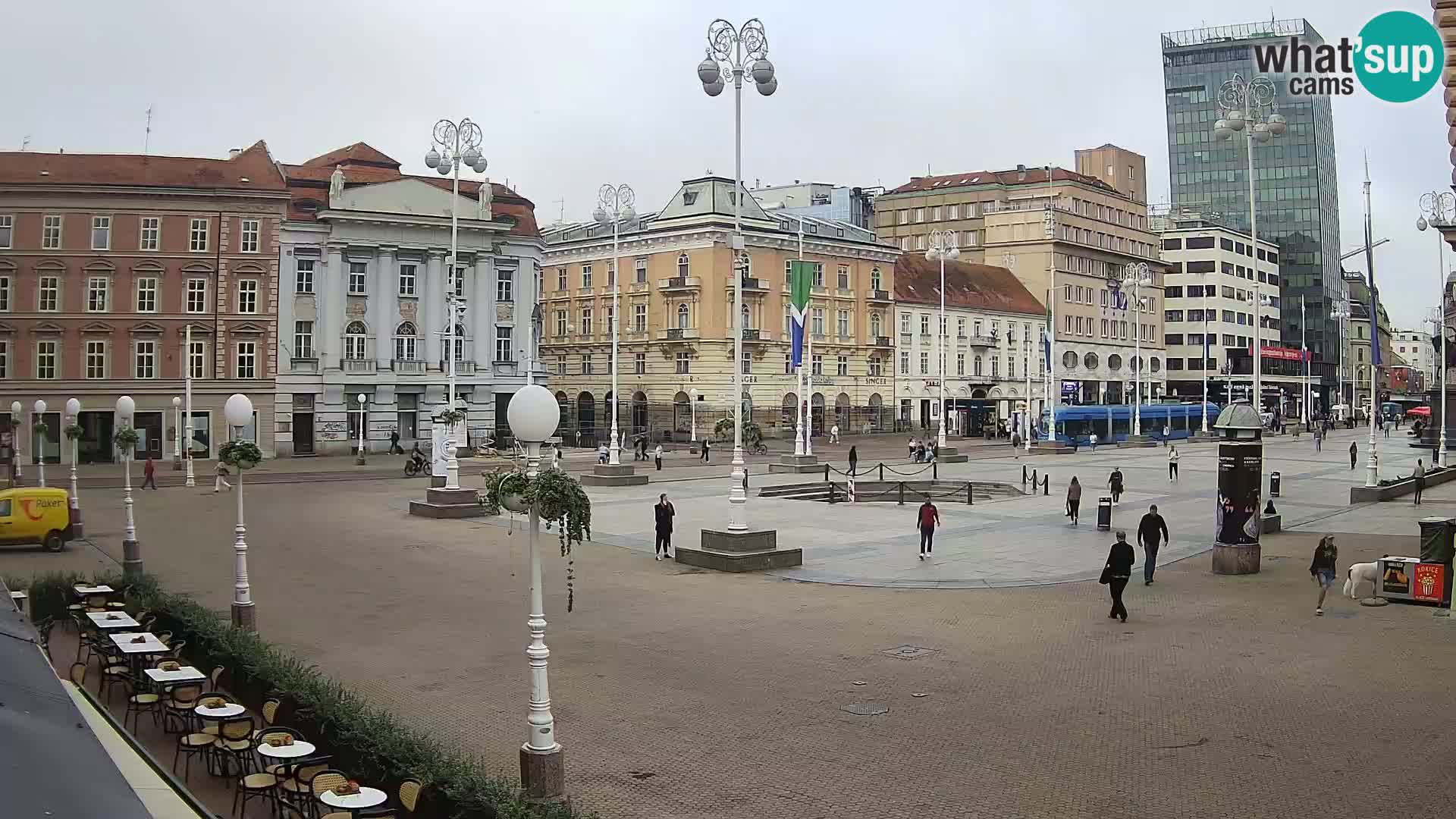 Zagreb Live Webcam – Bana Jelačić square