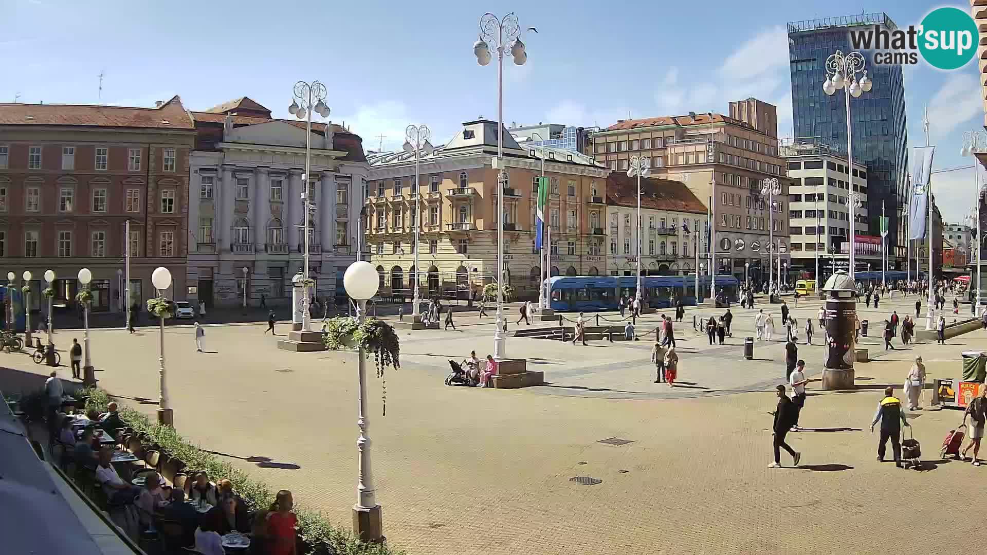 Zagreb Live Webcam – Bana Jelačić square