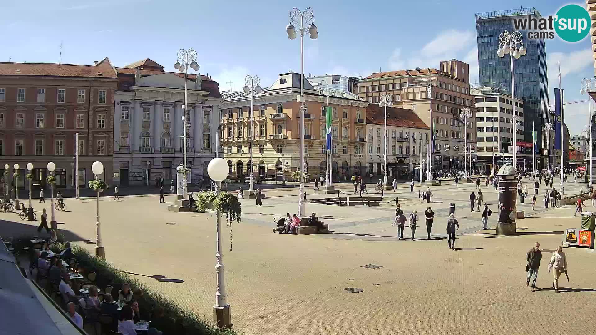 Zagreb Live Webcam – Bana Jelačić square