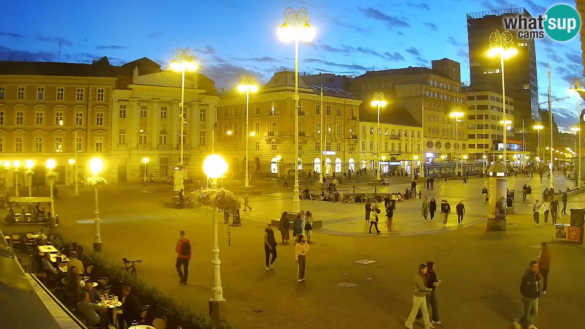 Zagreb Live Webcam – Bana Jelačić square