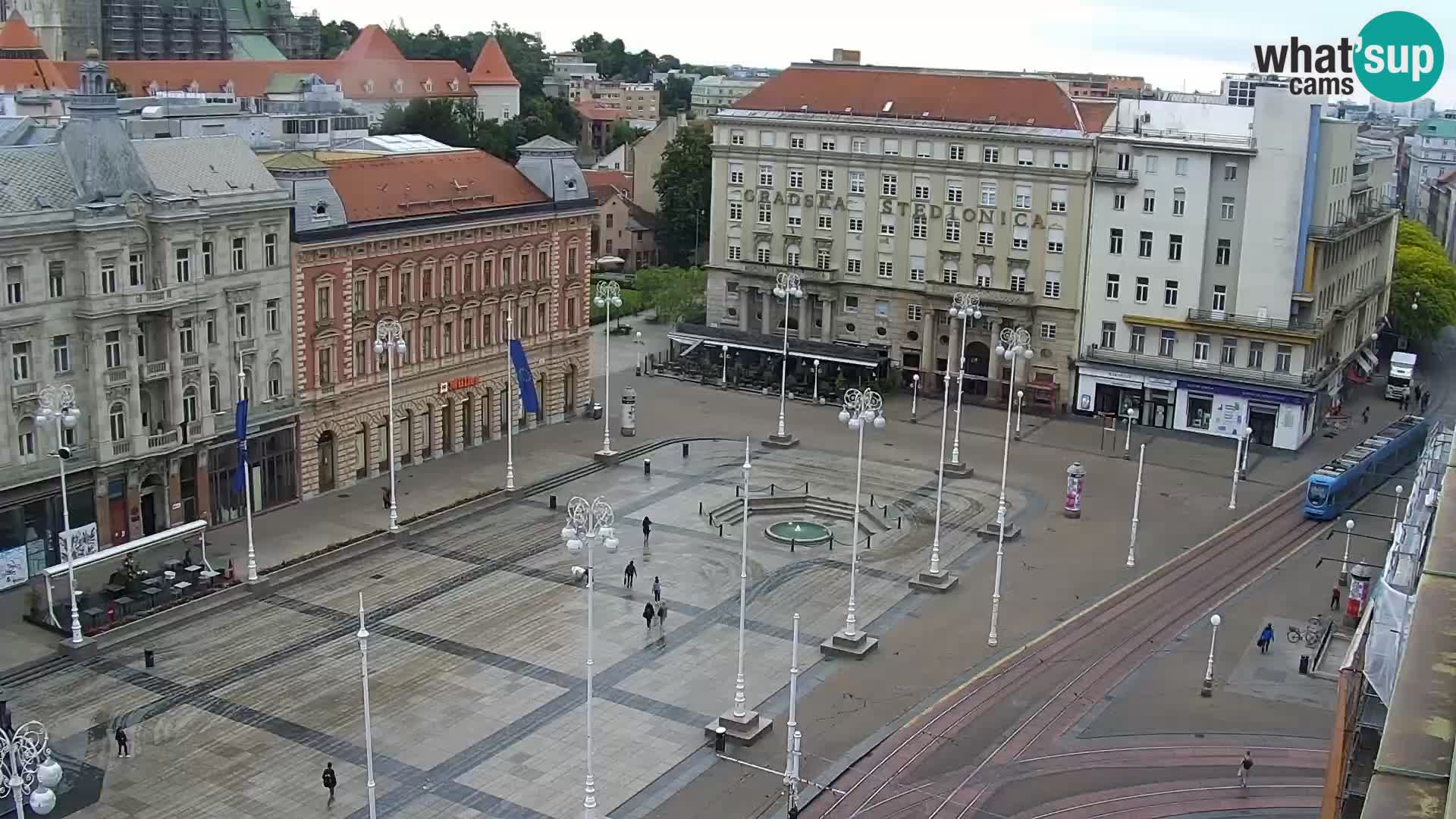 Trg Bana Jelačića v živo Zagreb – Hotel Dubrovnik