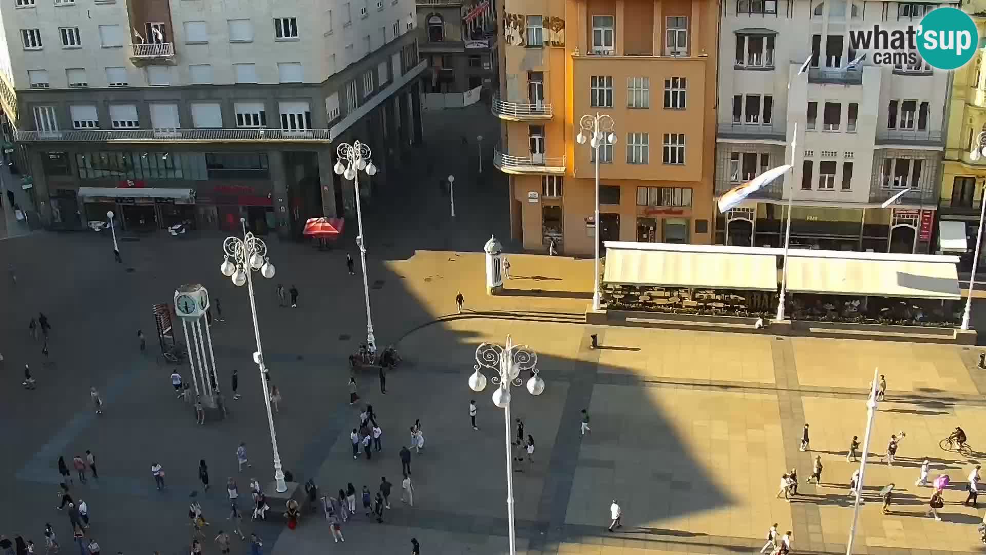 Piazza Ban Jelačić livecam Zagreb – Hotel Dubrovnik
