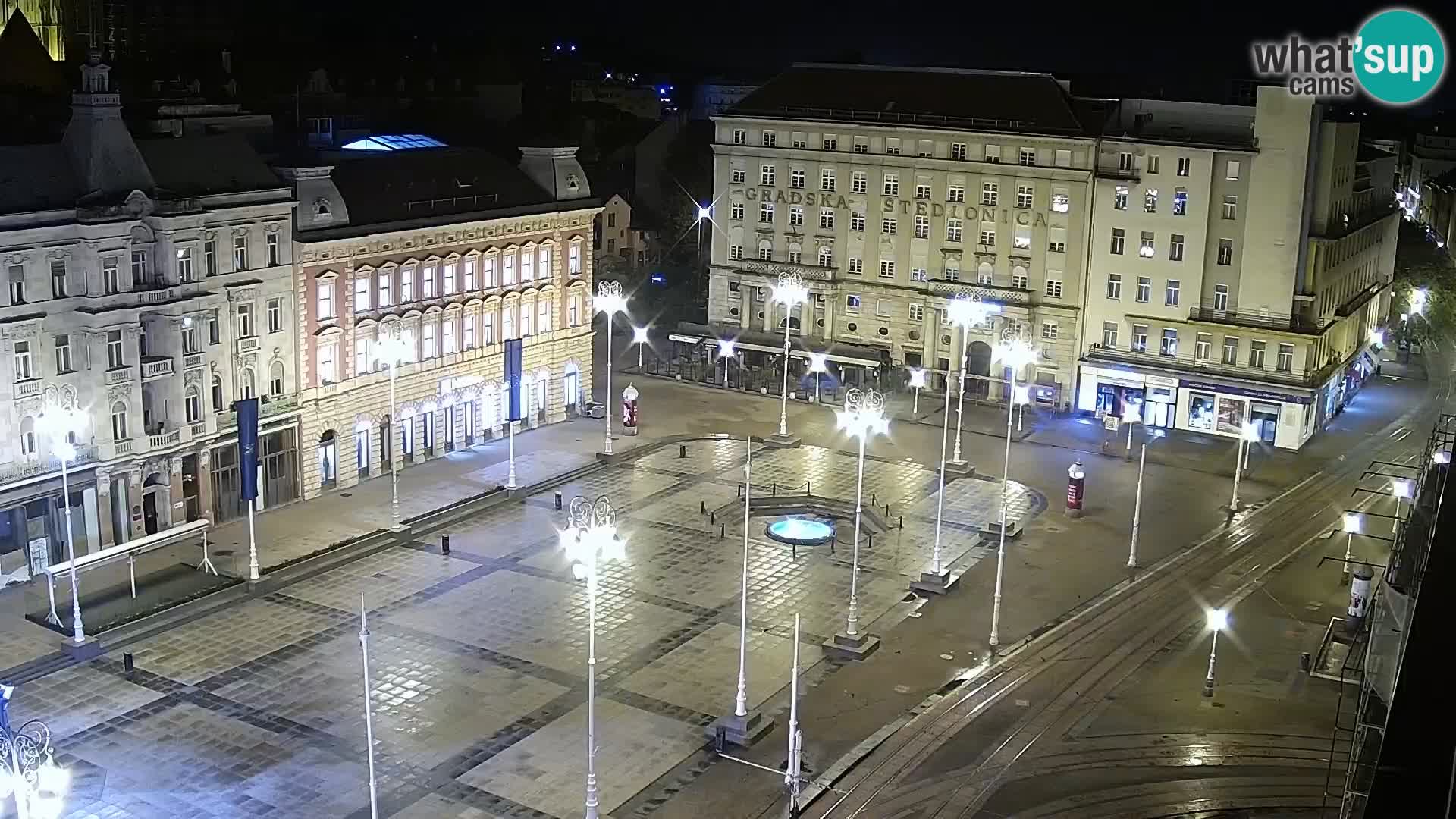 Trg Bana Jelačića v živo Zagreb – Hotel Dubrovnik