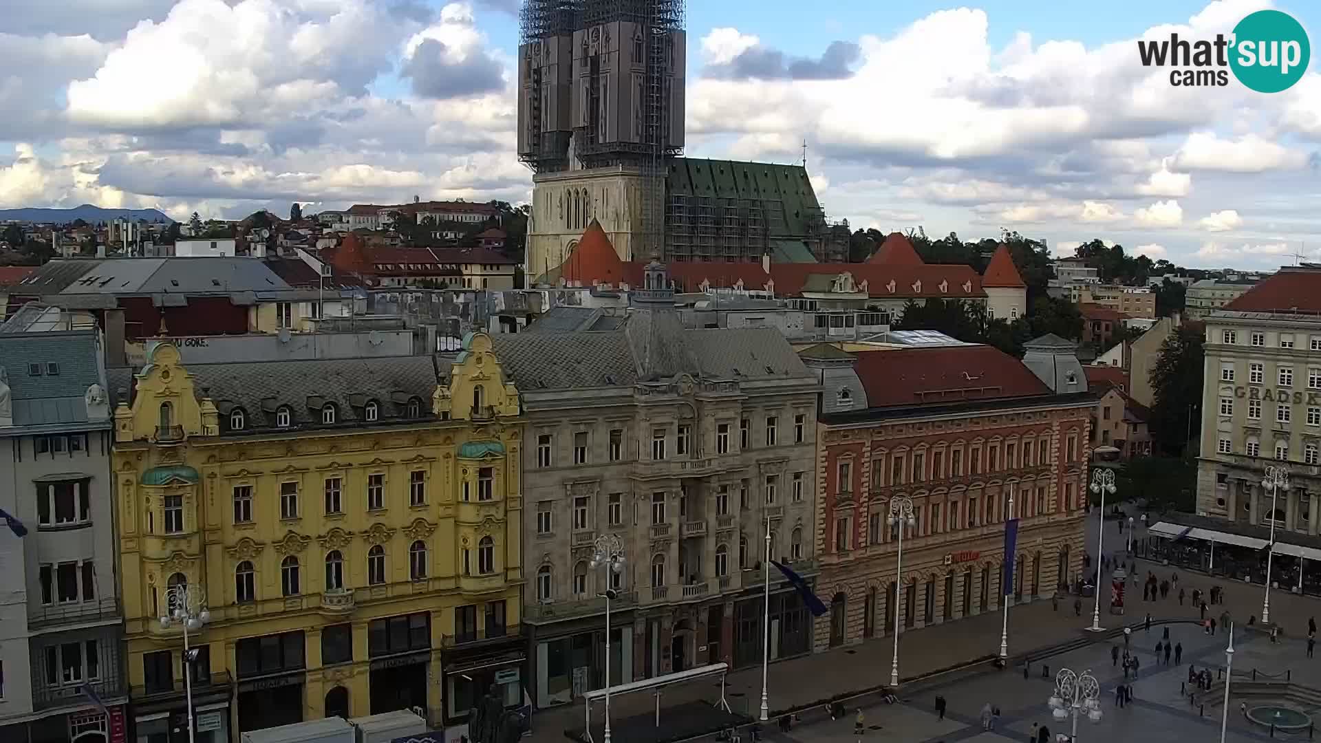 Ban Jelačić Platz  Live webcam Zagreb – Hotel Dubrovnik