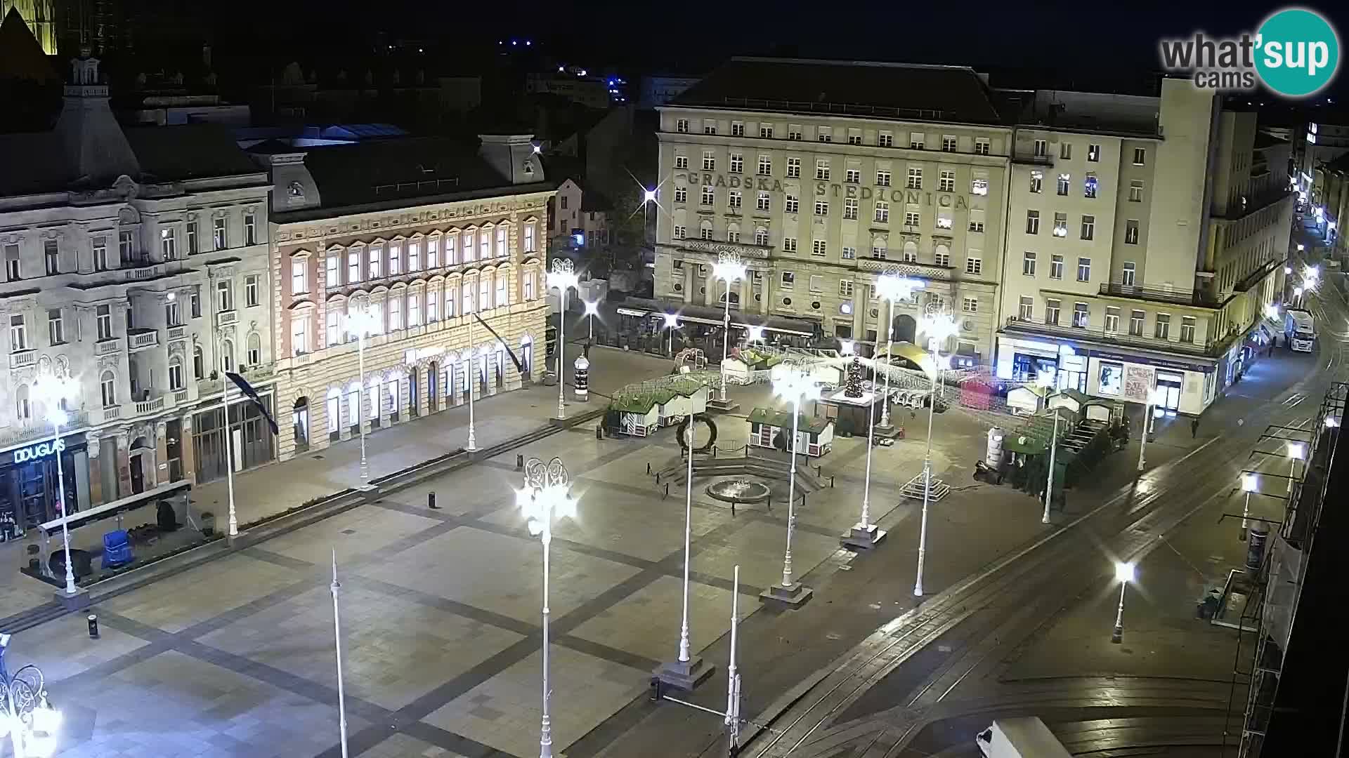 Trg Bana Jelačića v živo Zagreb – Hotel Dubrovnik