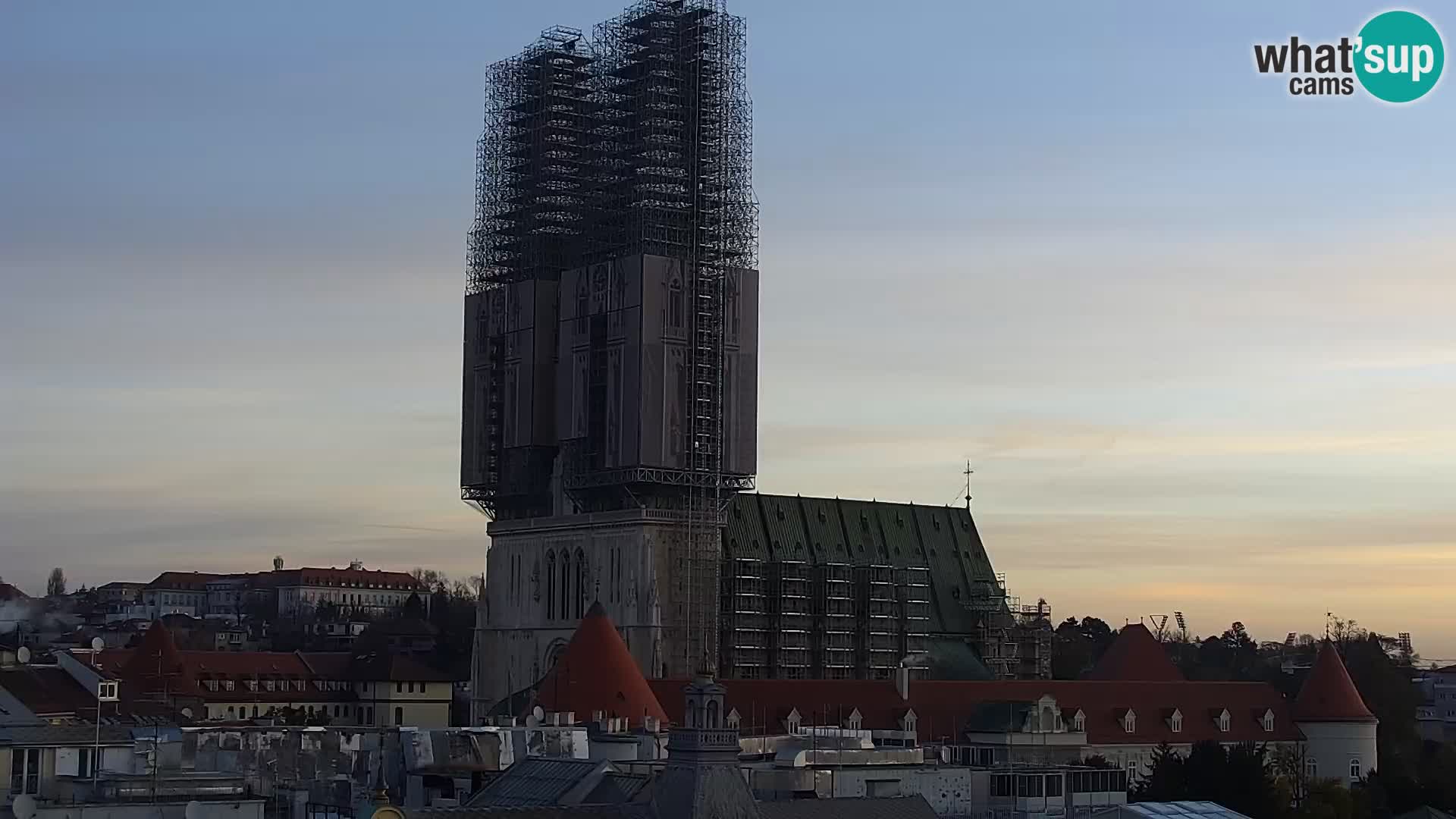 Trg Bana Jelačića v živo Zagreb – Hotel Dubrovnik