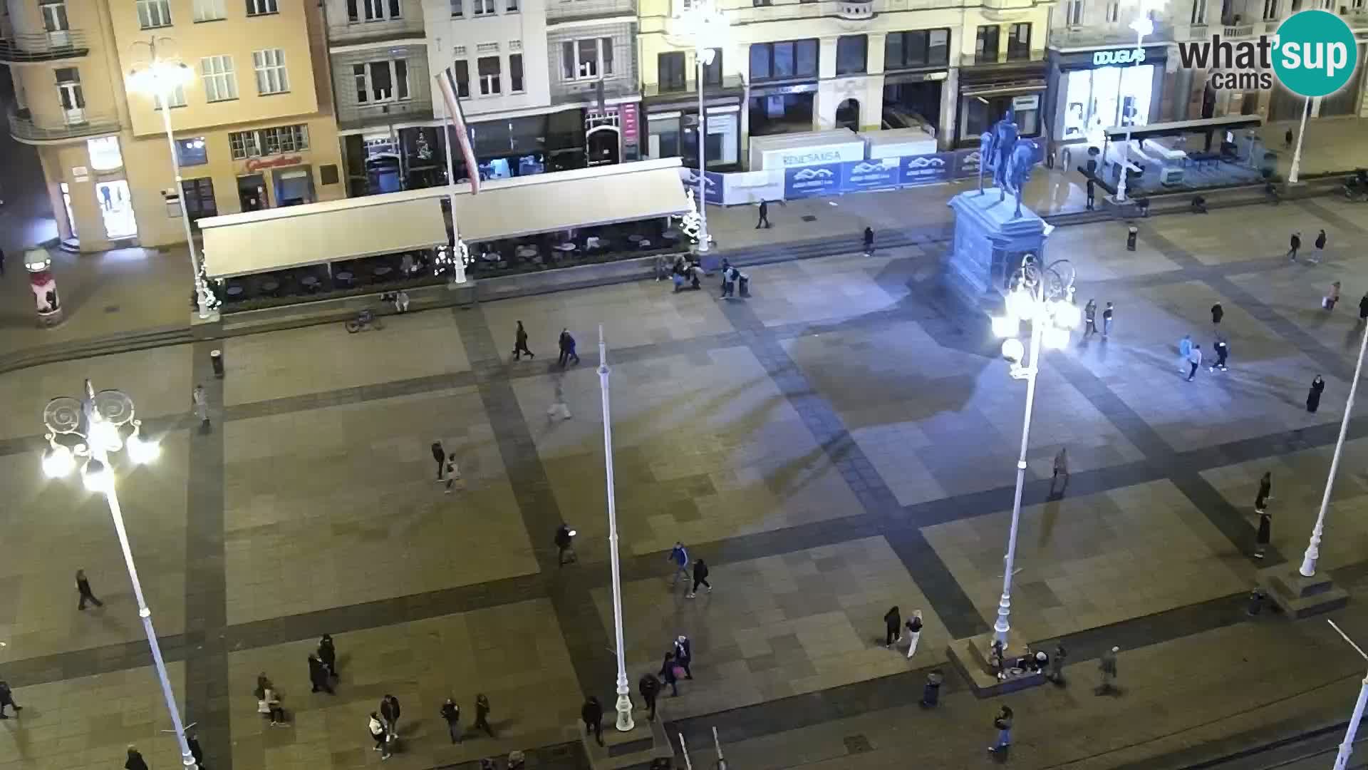 Piazza Ban Jelačić livecam Zagreb – Hotel Dubrovnik