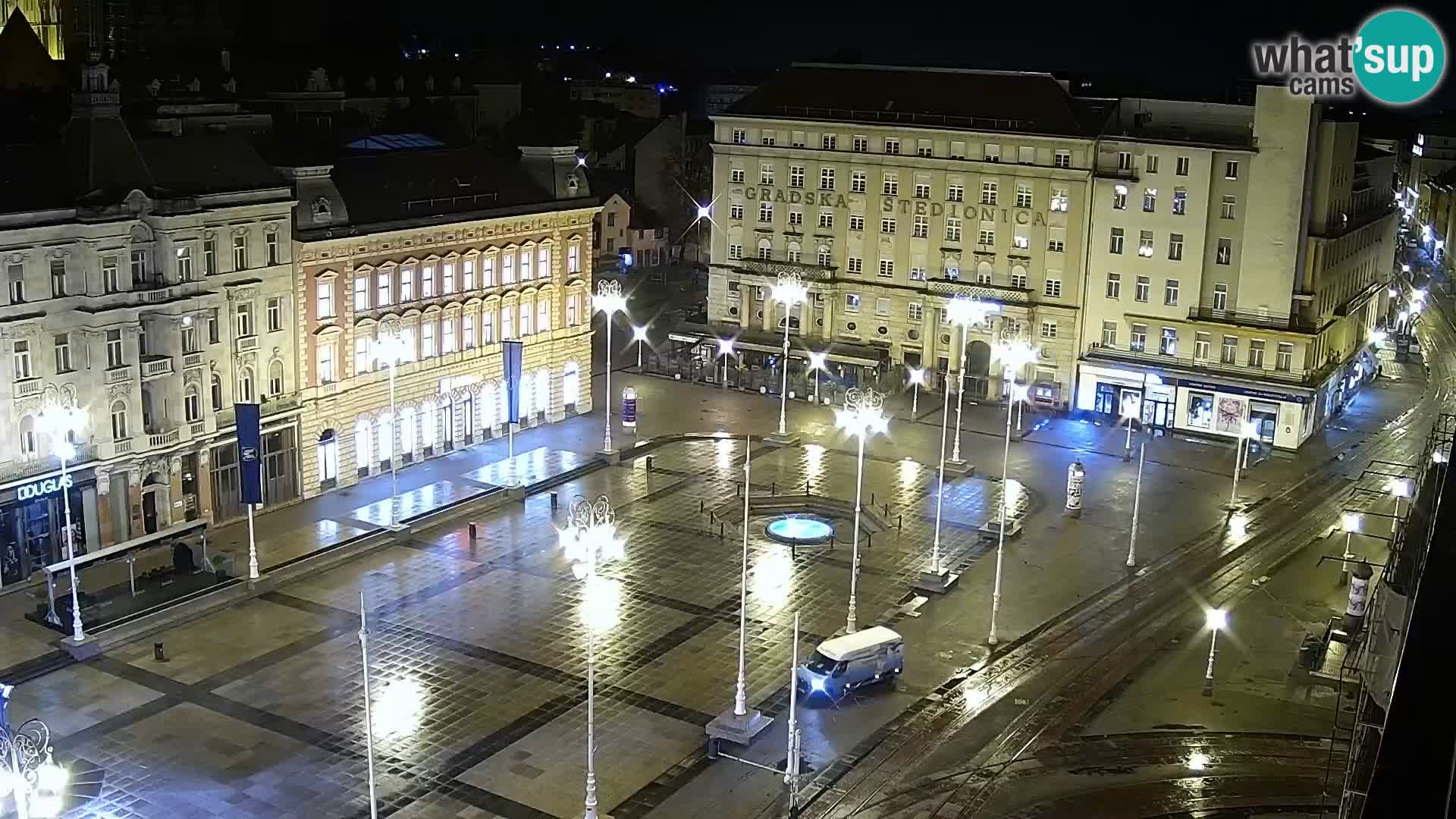 Ban Jelačić Platz  Live webcam Zagreb – Hotel Dubrovnik