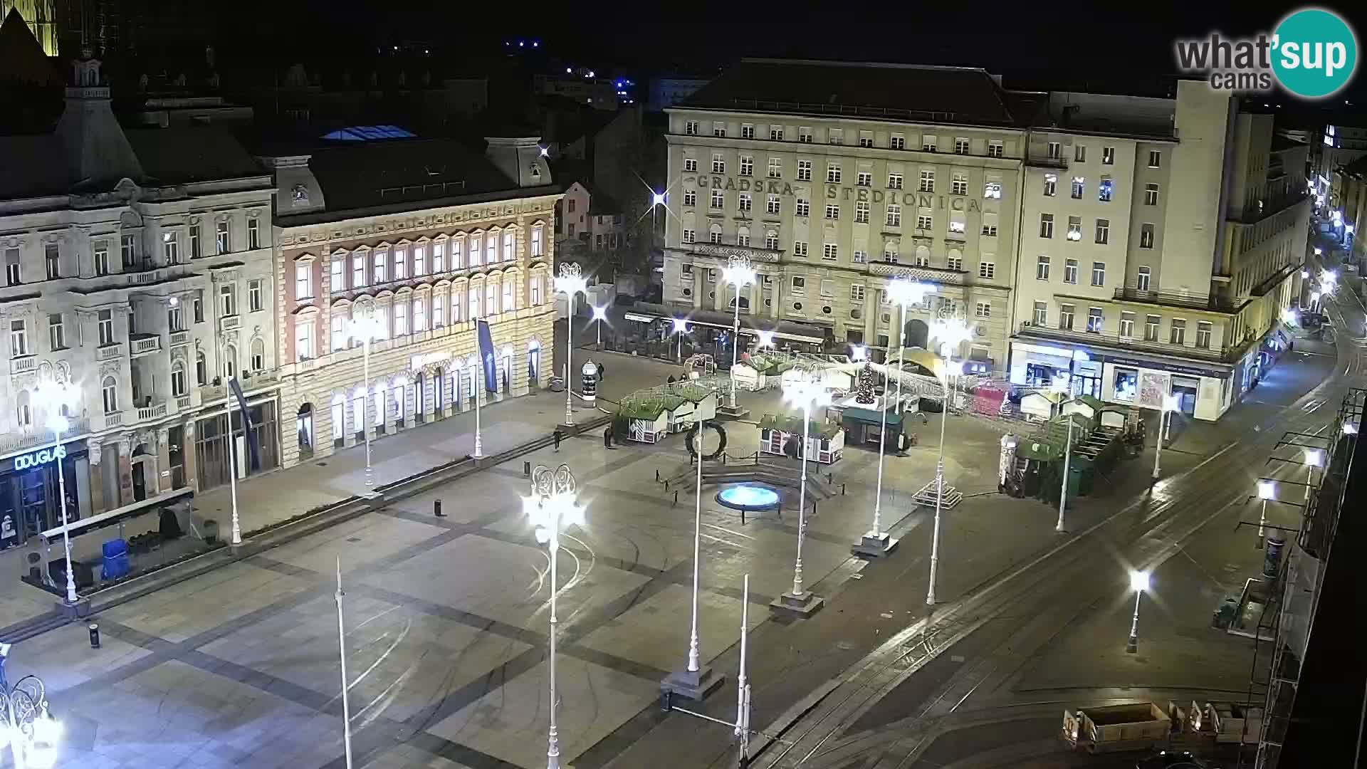 Trg Bana Jelačića web kamera Zagreb – Hotel Dubrovnik