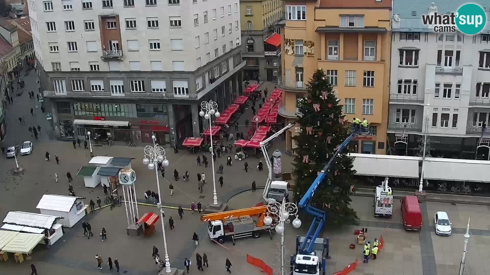 Trg Bana Jelačića web kamera Zagreb – Hotel Dubrovnik