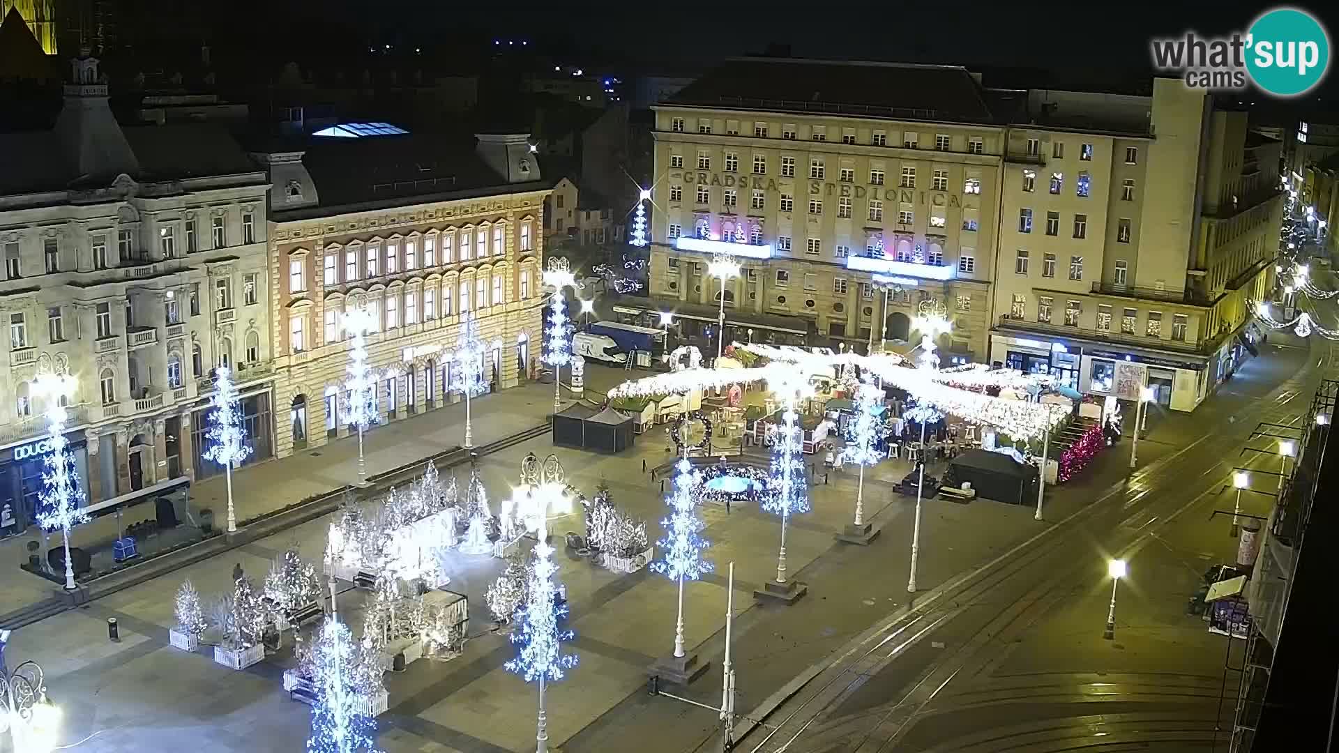 Ban Jelačić Platz  Live webcam Zagreb – Hotel Dubrovnik