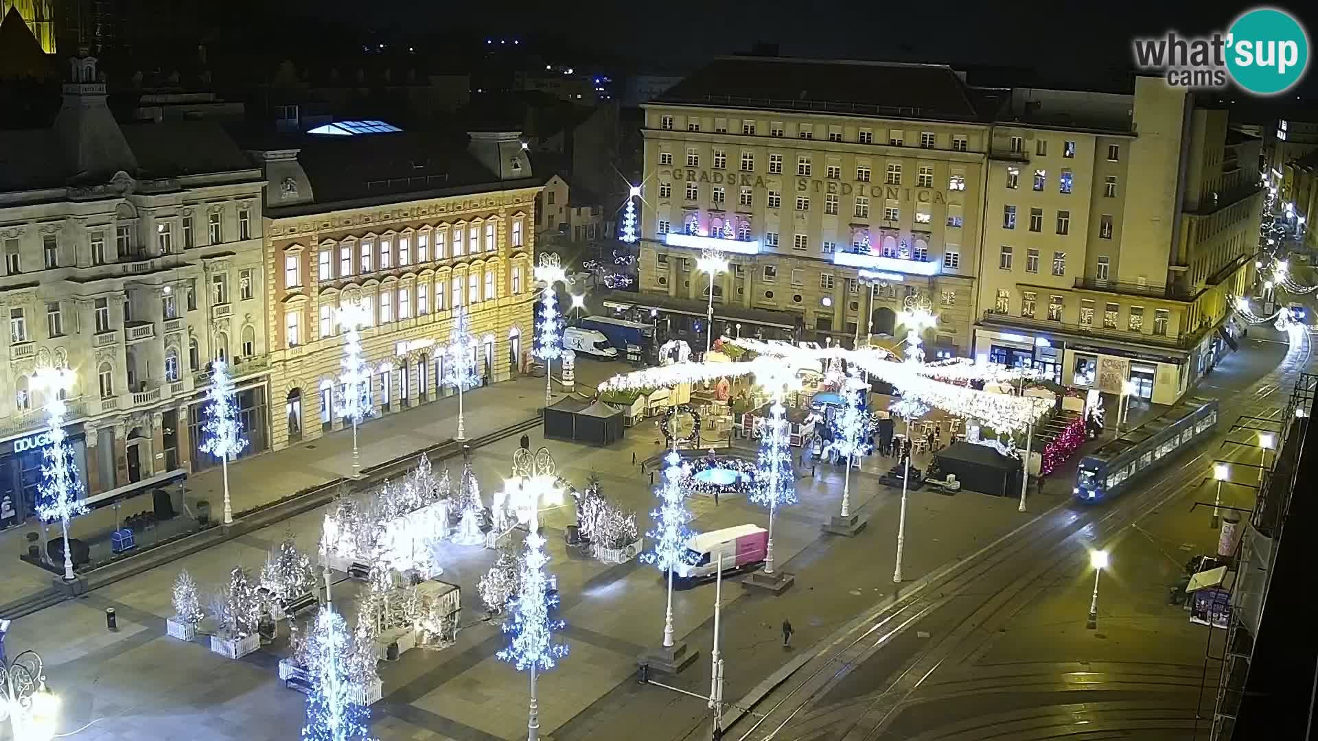 Ban Jelačić Platz  Live webcam Zagreb – Hotel Dubrovnik