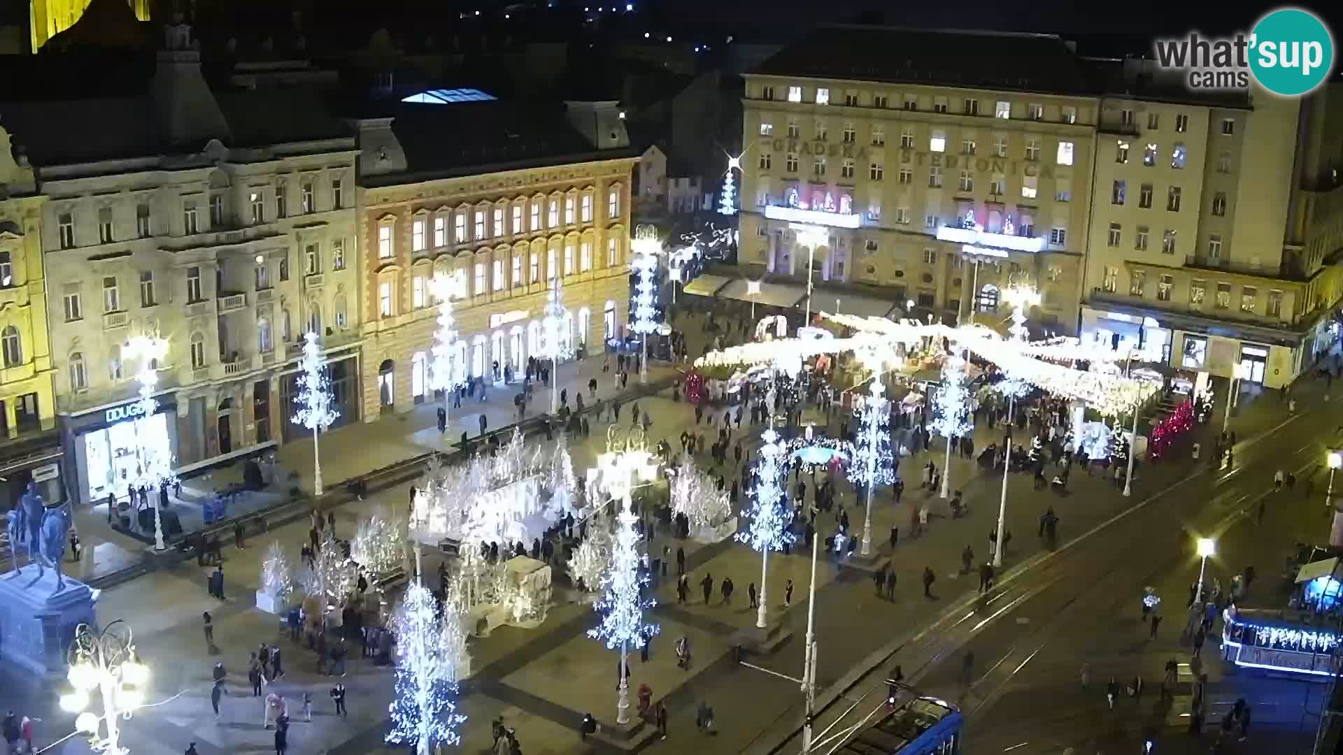 Trg Bana Jelačića web kamera Zagreb – Hotel Dubrovnik