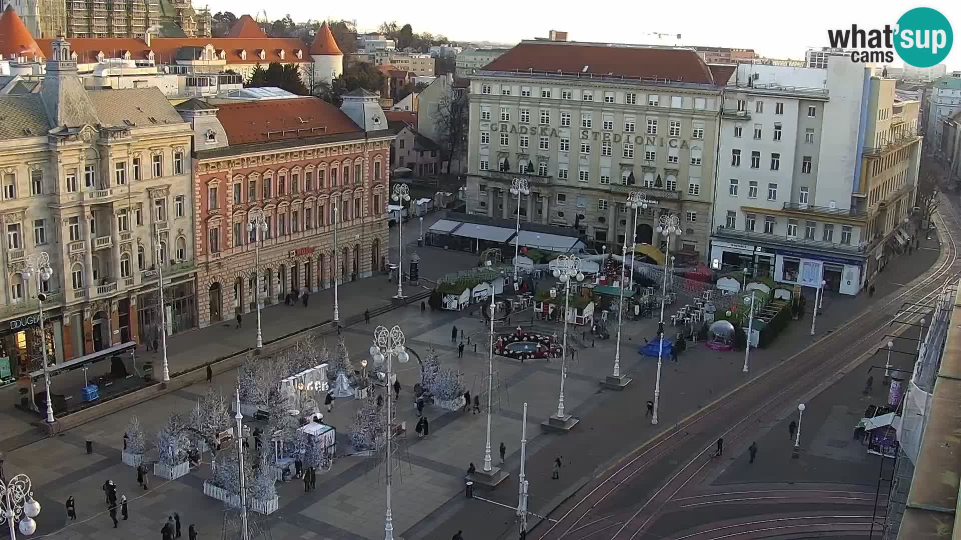 Piazza Ban Jelačić livecam Zagreb – Hotel Dubrovnik