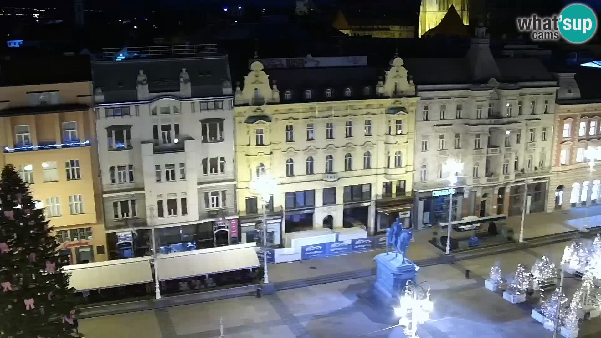 Zagreb – Bana Jelačića square panorama