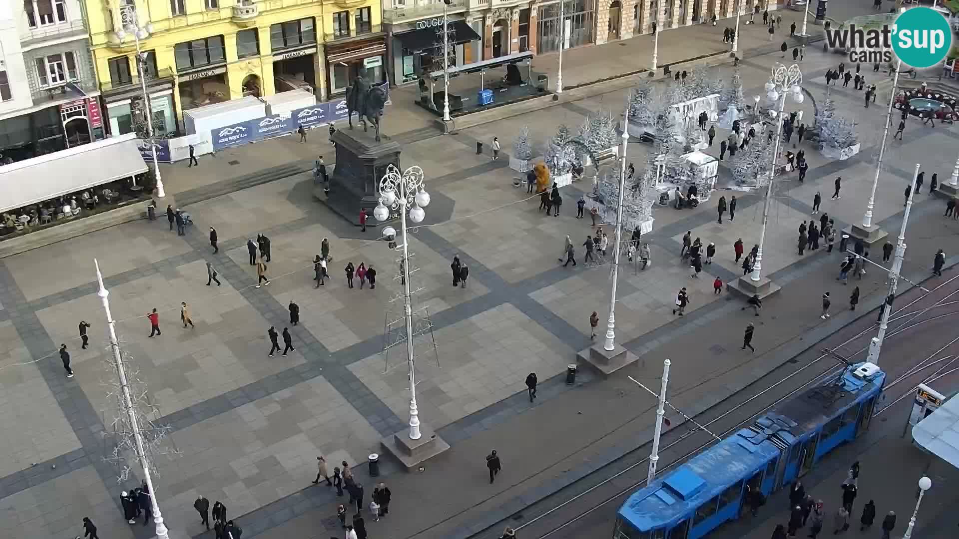 Zagreb – Bana Jelačića square panorama