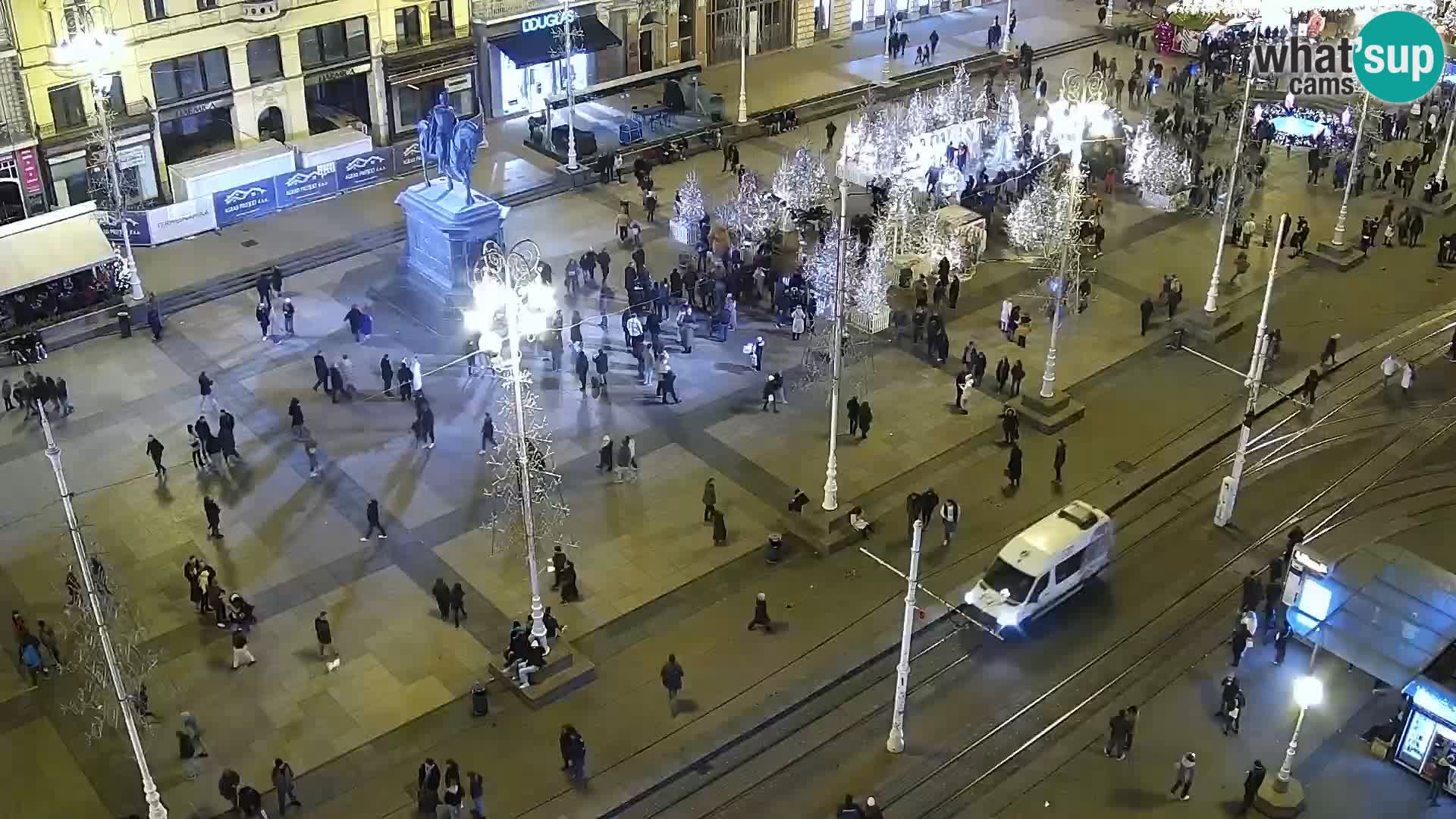 Ban Jelačić Platz  Live webcam Zagreb – Hotel Dubrovnik