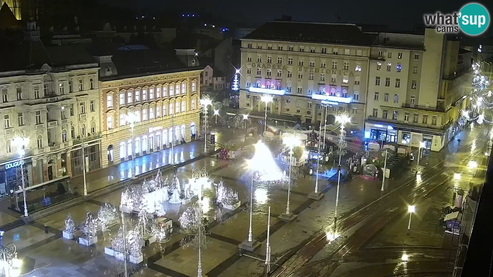 Zagreb – Bana Jelačića square panorama