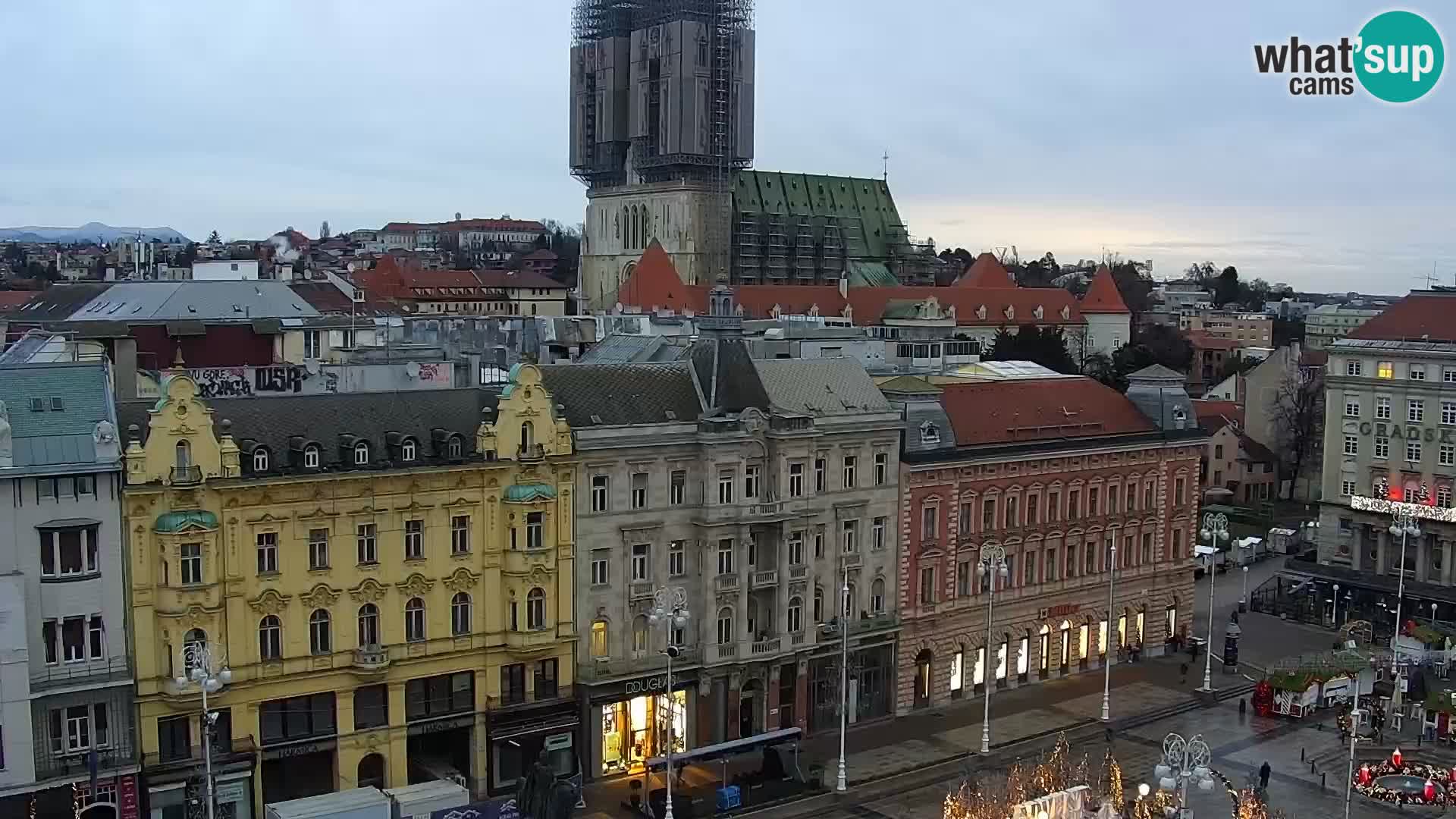 Ban Jelačić Platz  Live webcam Zagreb – Hotel Dubrovnik