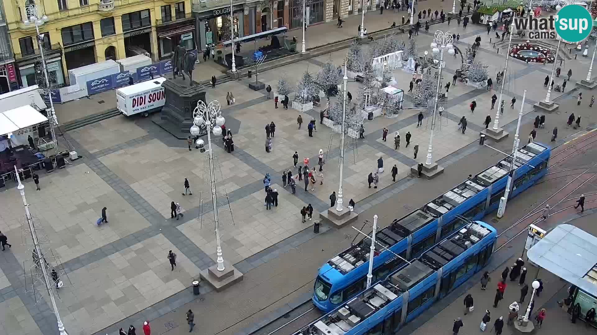 Trg Bana Jelačića v živo Zagreb – Hotel Dubrovnik