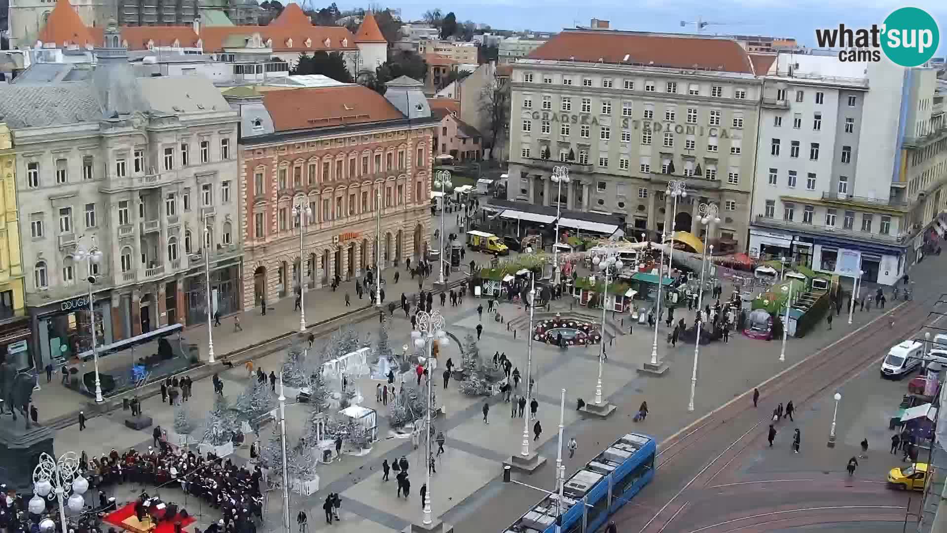 Zagreb – Bana Jelačića square panorama