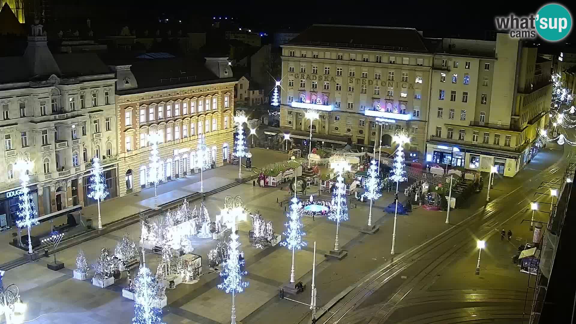 Trg Bana Jelačića web kamera Zagreb – Hotel Dubrovnik