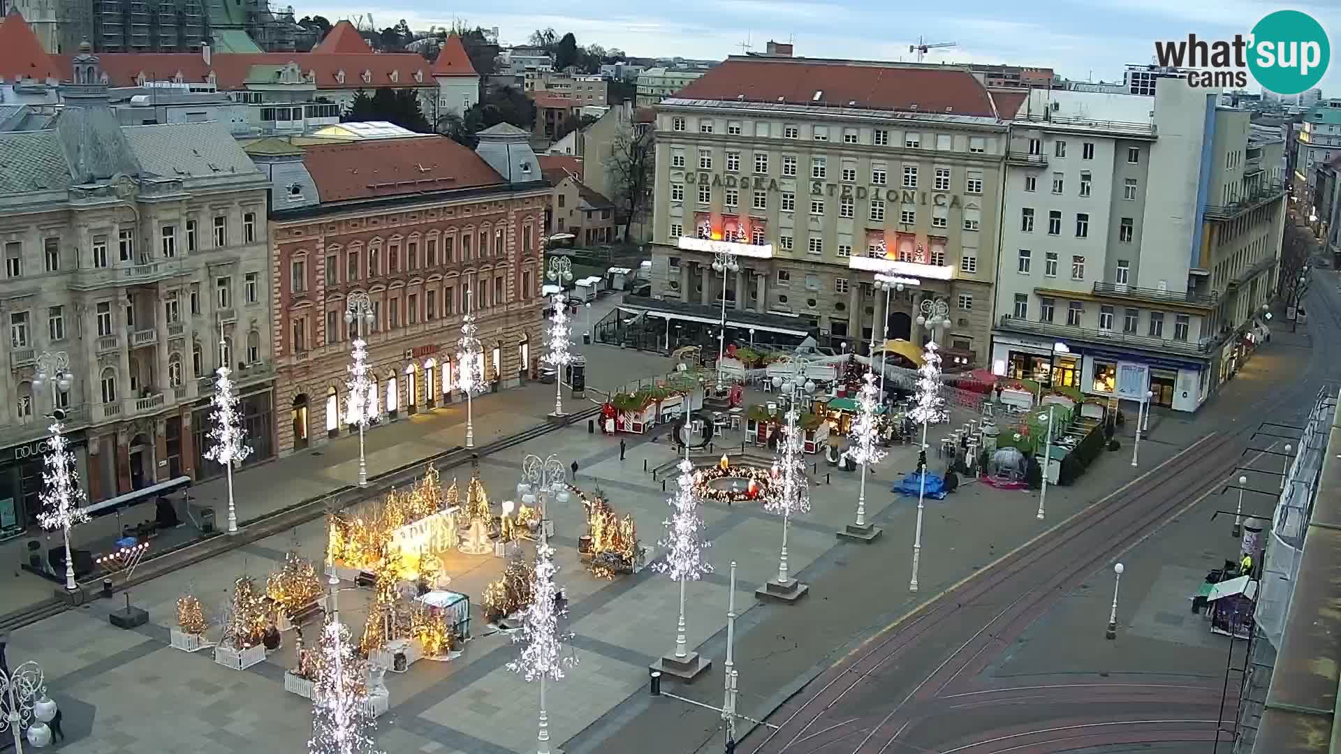 Trg Bana Jelačića v živo Zagreb – Hotel Dubrovnik