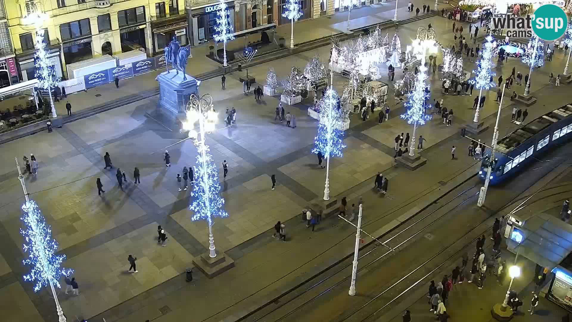 Trg Bana Jelačića v živo Zagreb – Hotel Dubrovnik