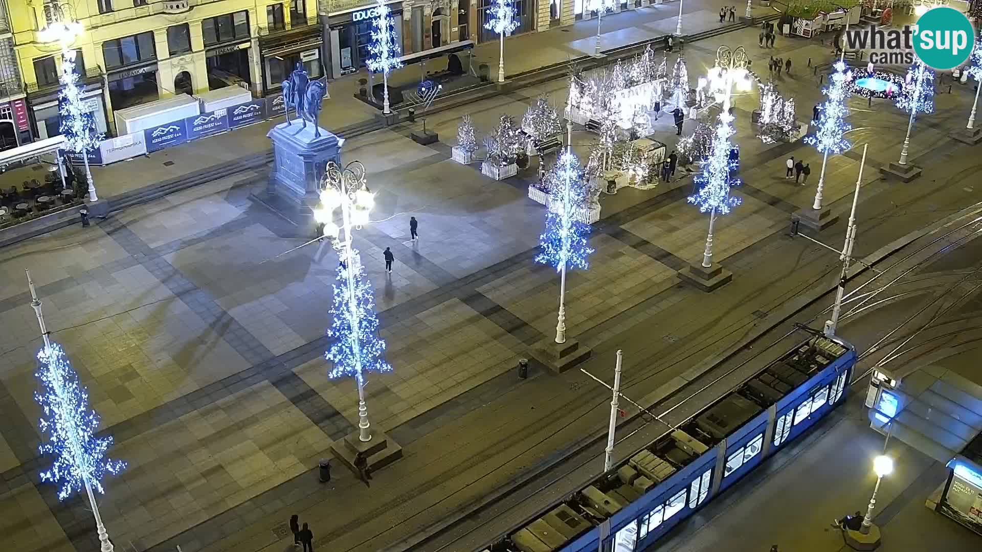 Trg Bana Jelačića v živo Zagreb – Hotel Dubrovnik