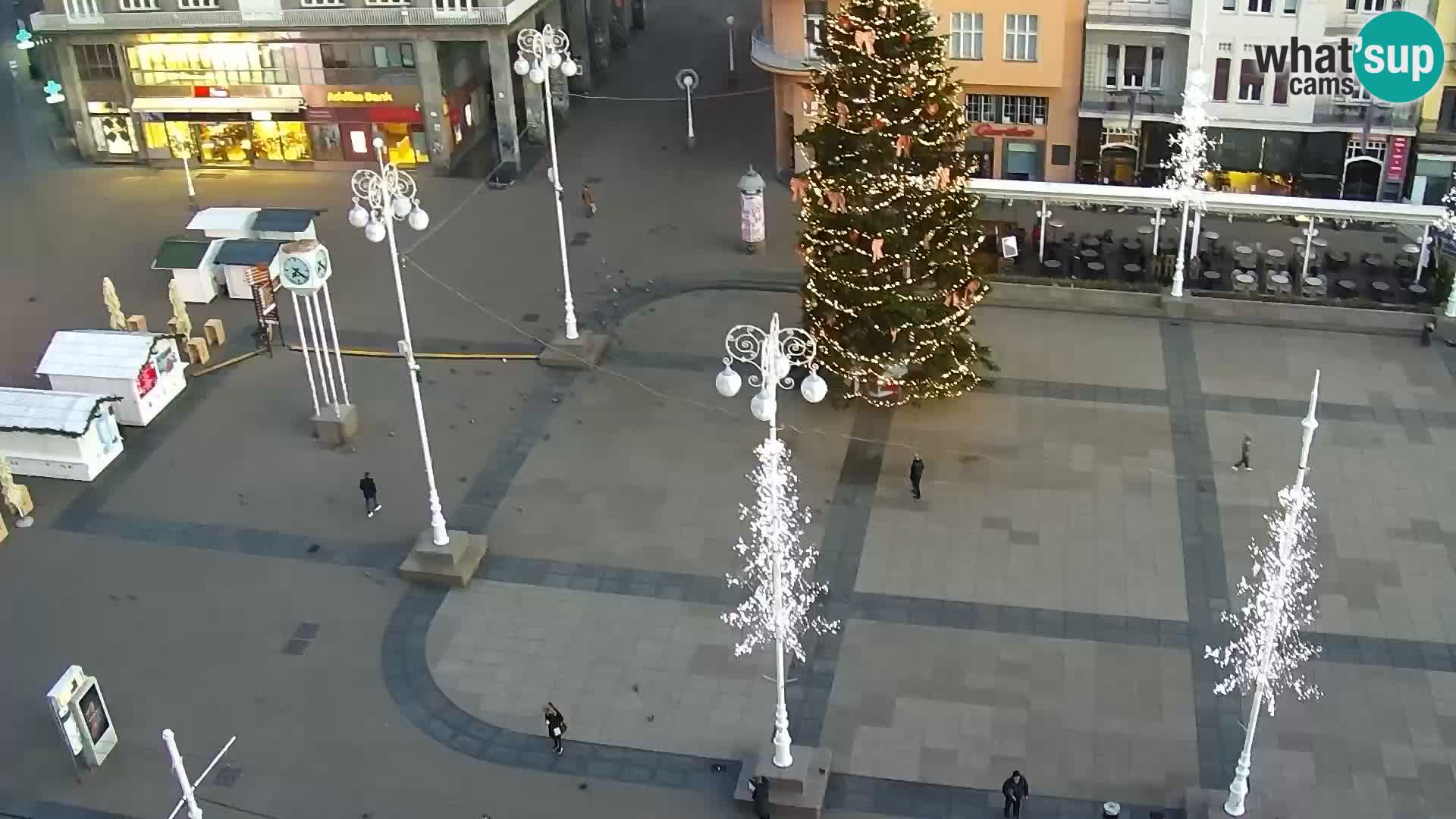 Zagreb – Bana Jelačića square panorama