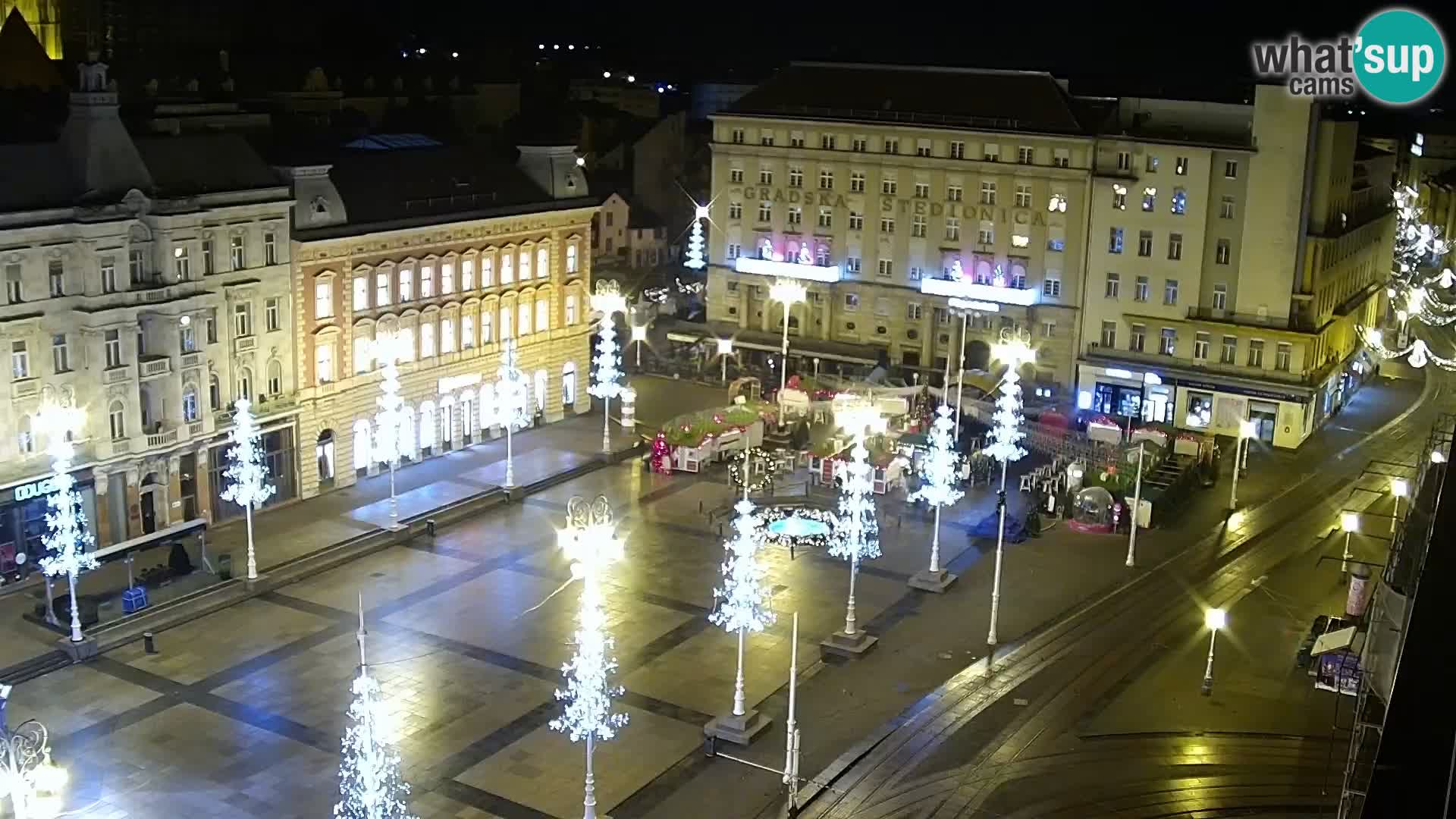 Trg Bana Jelačića v živo Zagreb – Hotel Dubrovnik